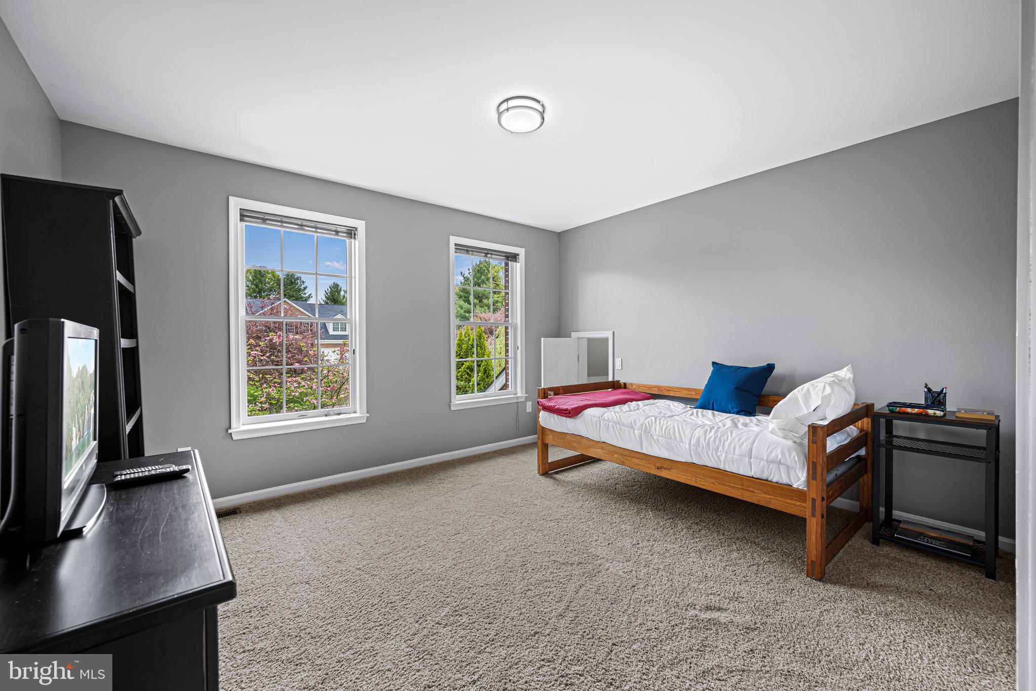 ASHLEIGH KNOLLS - Residential