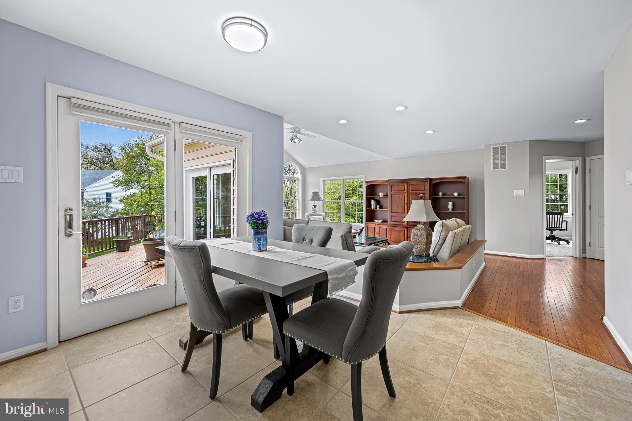 ASHLEIGH KNOLLS - Residential