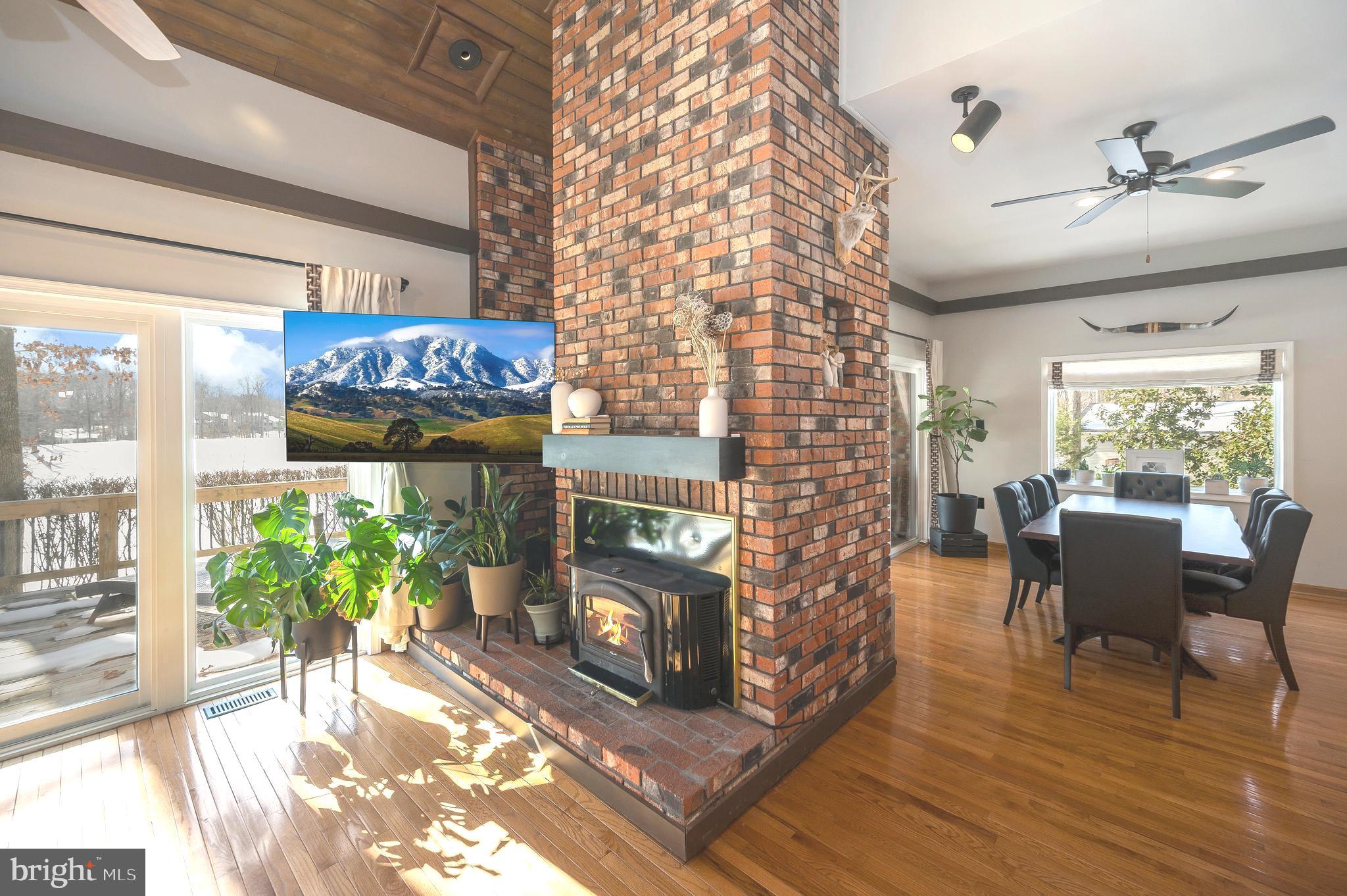 LAKE OF THE WOODS - Residential