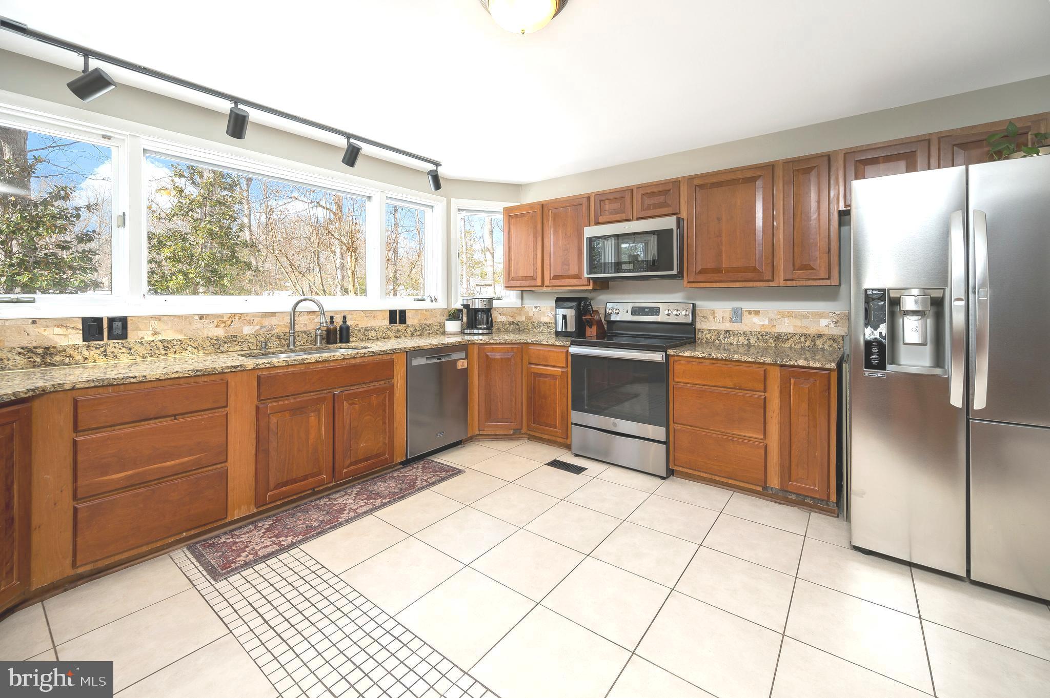 LAKE OF THE WOODS - Residential