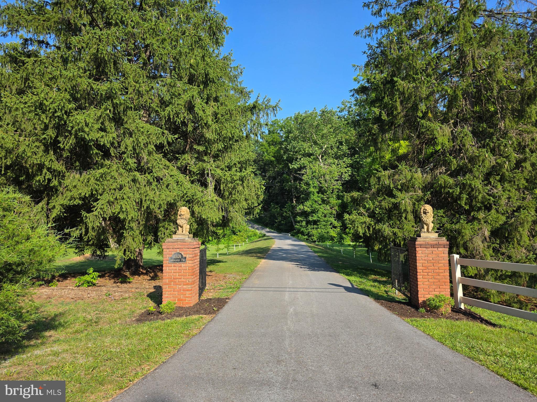 13124 GREENCASTLE PIKE