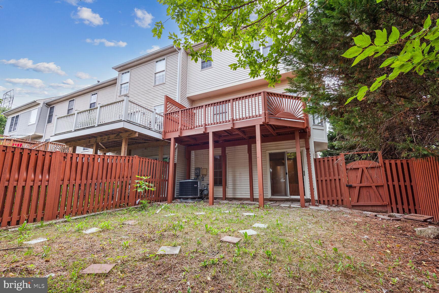 TRAILSIDE - Residential