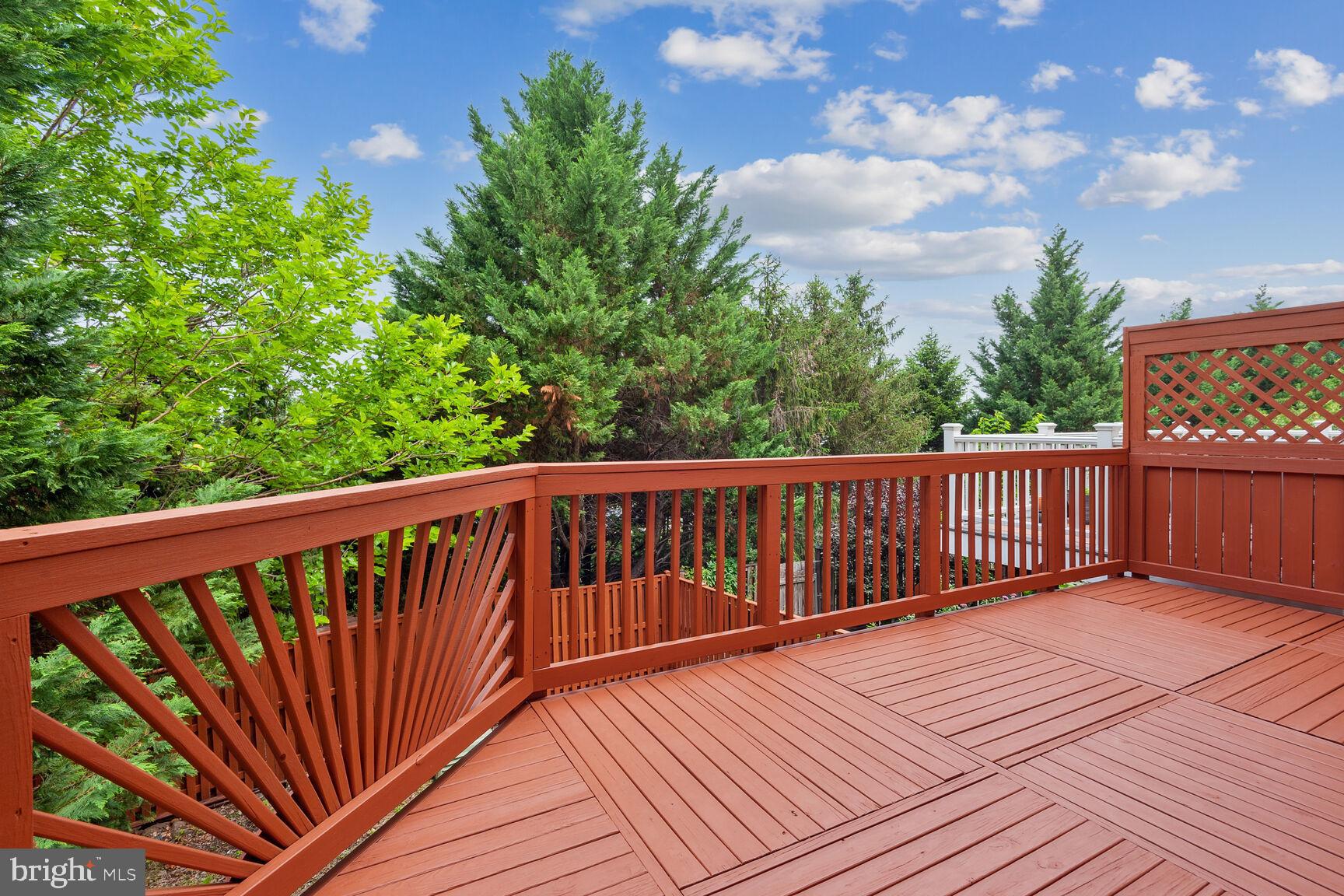 TRAILSIDE - Residential