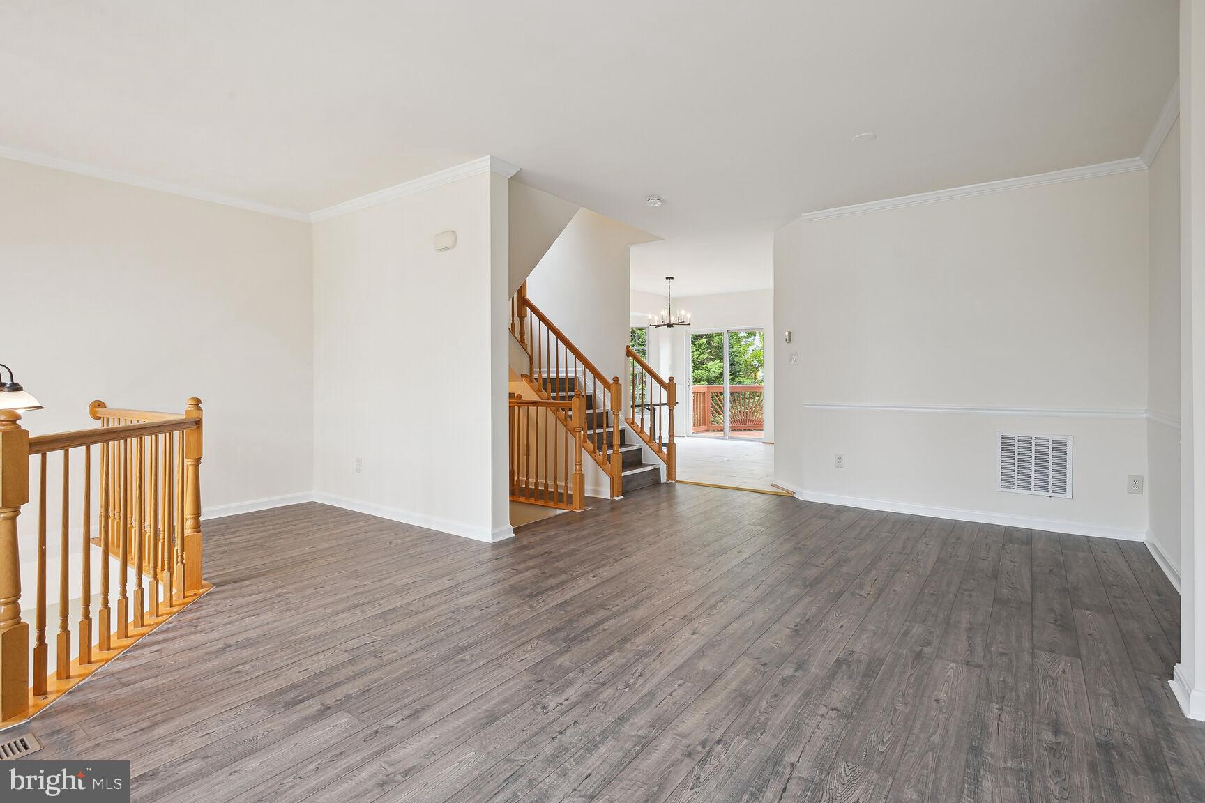 TRAILSIDE - Residential