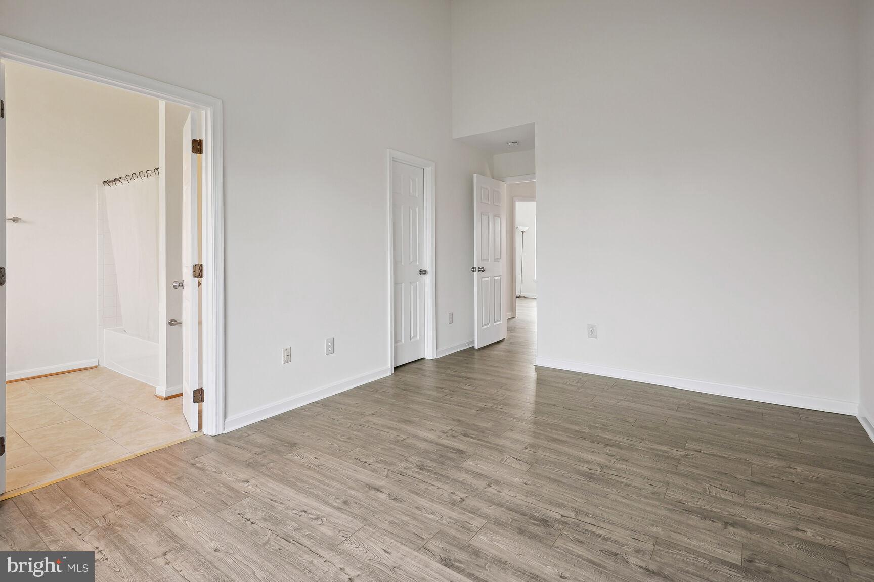 TRAILSIDE - Residential