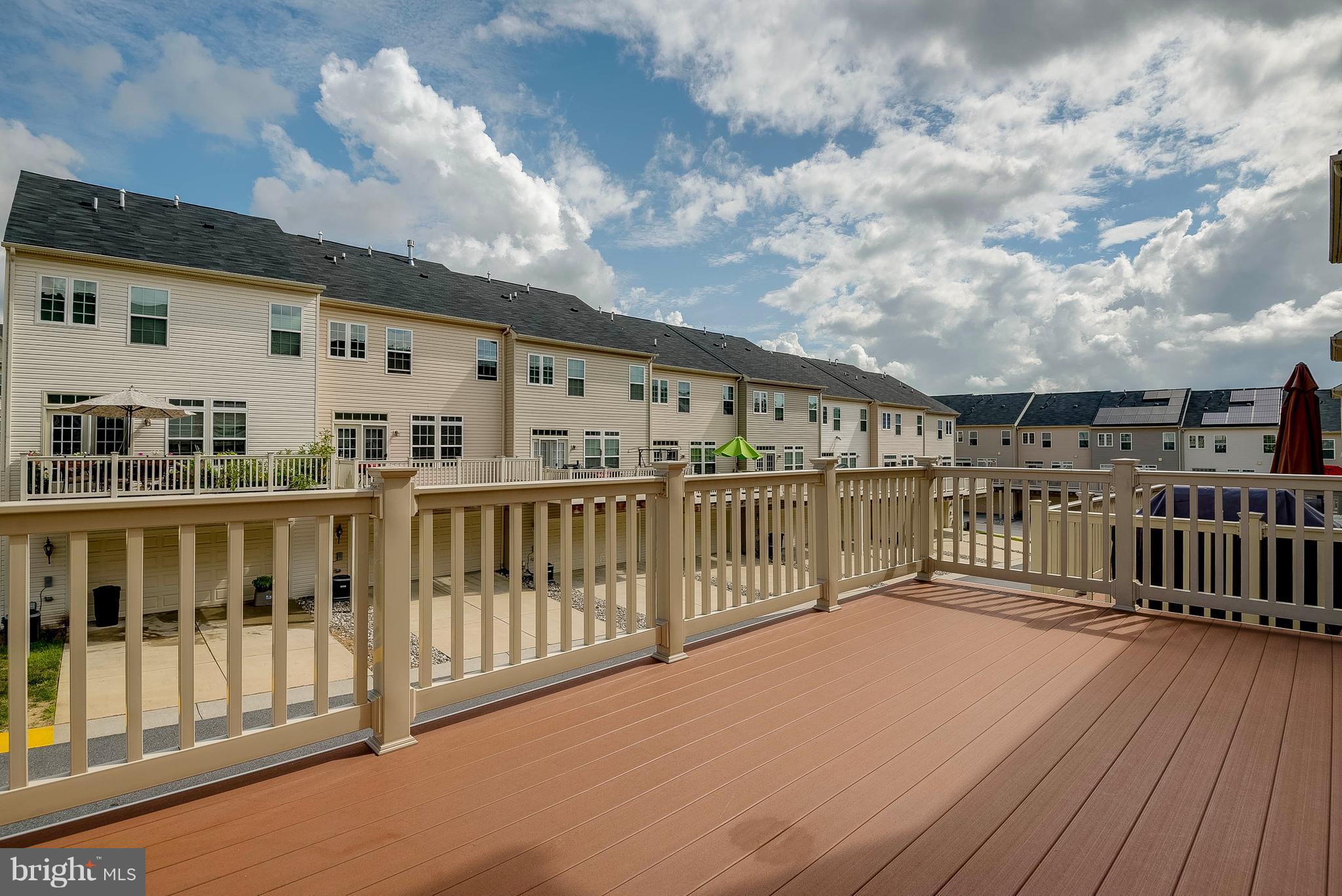 THE PARK AT ADDISON METRO - Residential