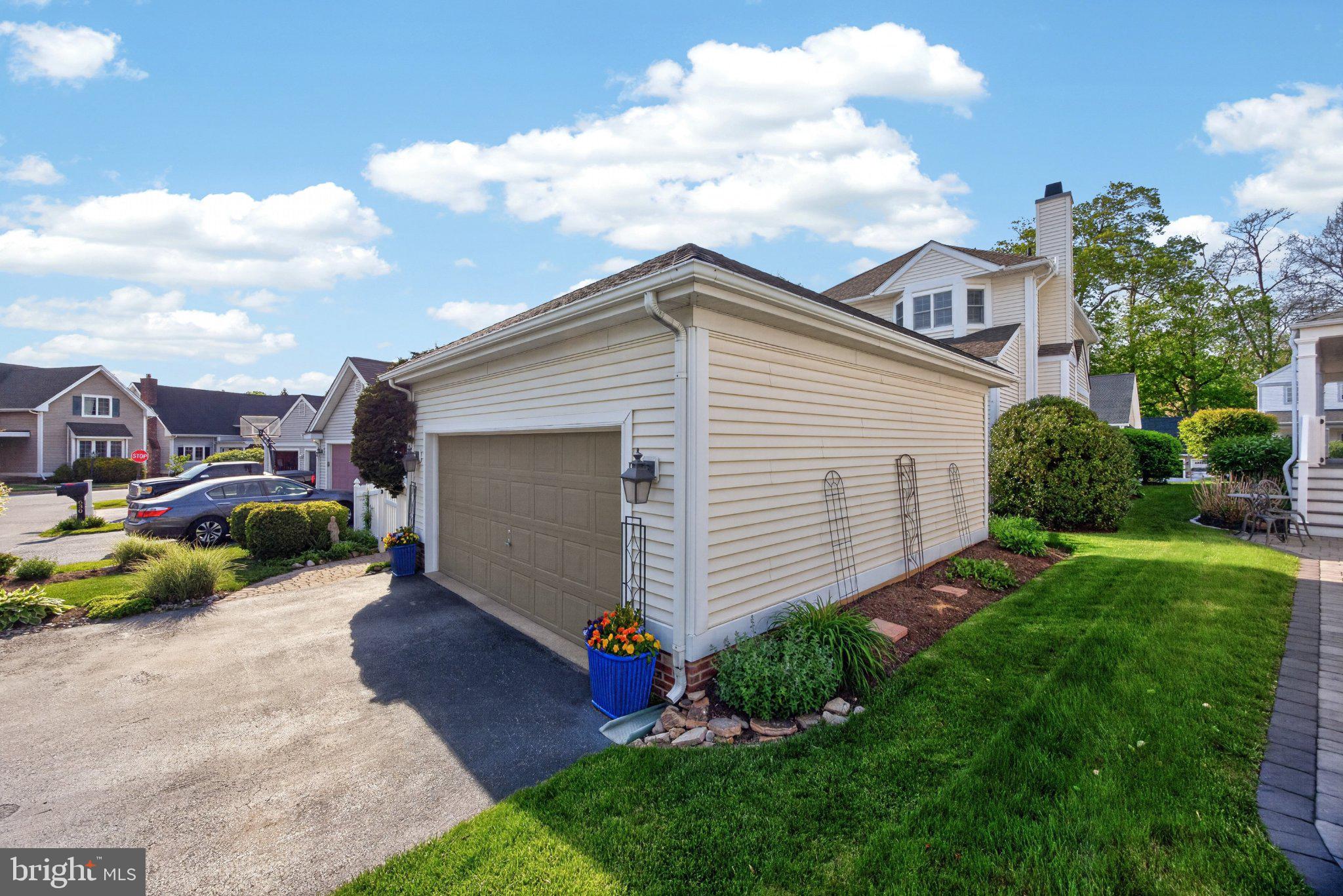 EAGLEVIEW - Residential