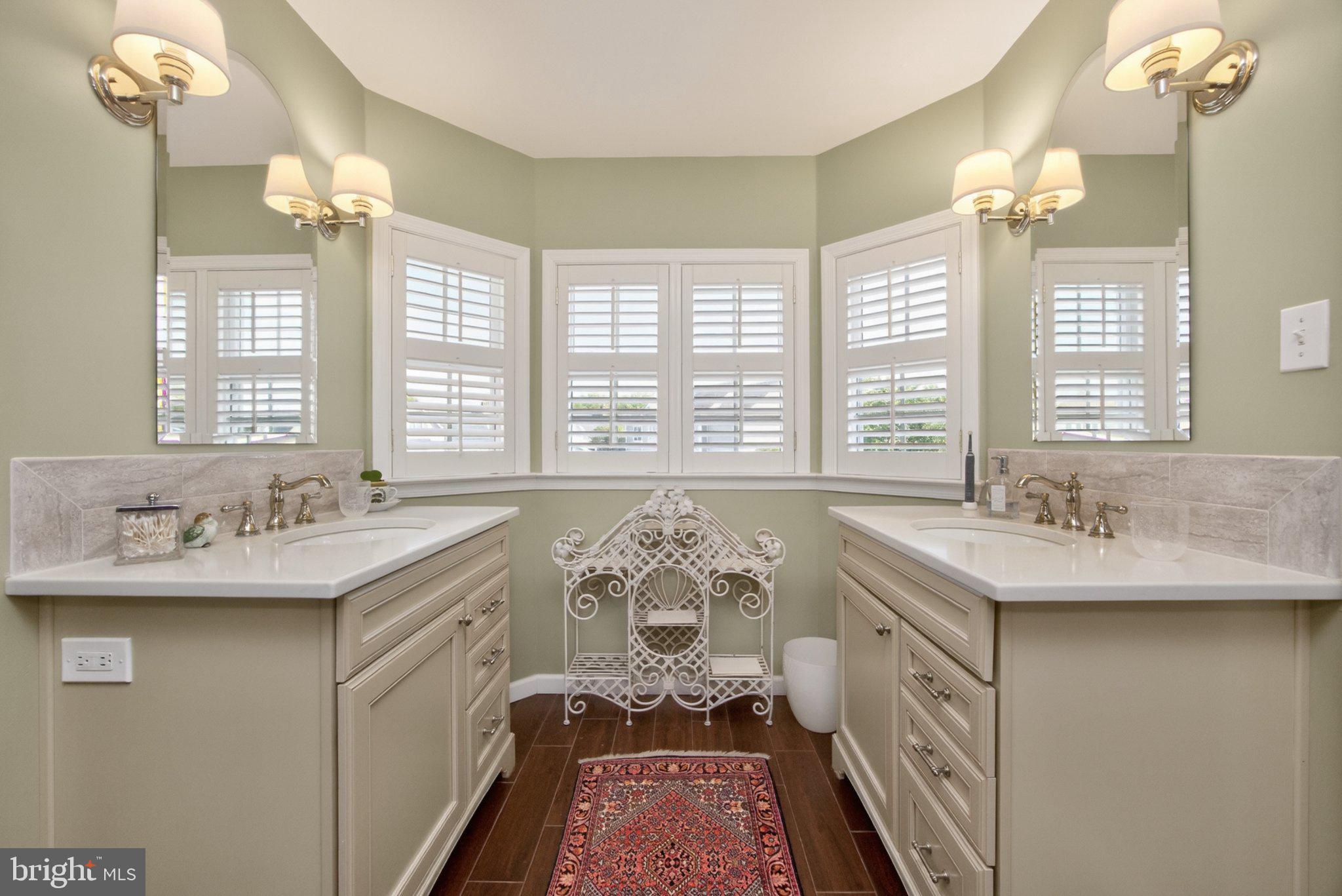 EAGLEVIEW - Residential