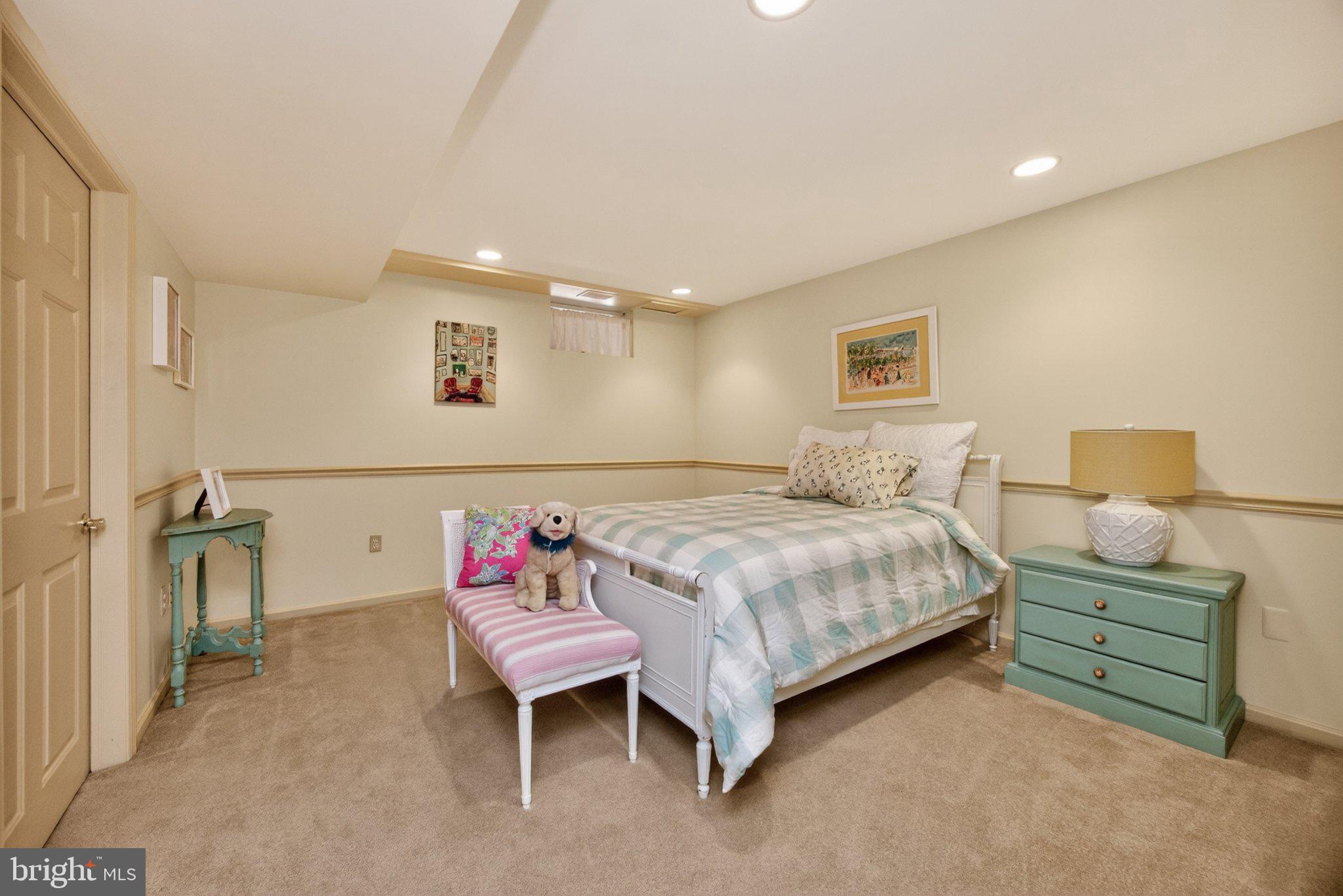 EAGLEVIEW - Residential