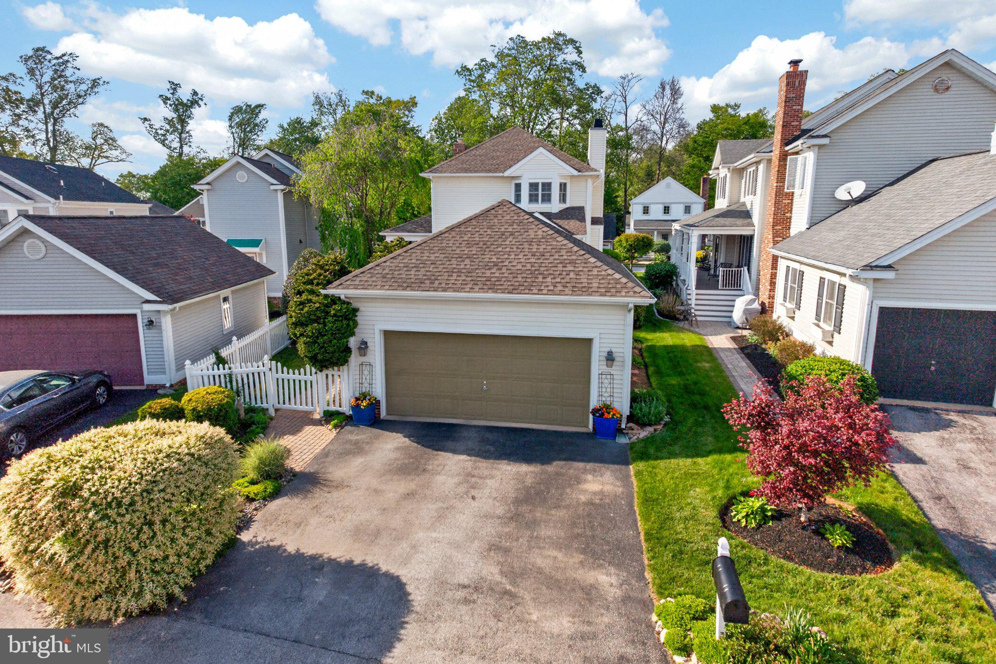 EAGLEVIEW - Residential