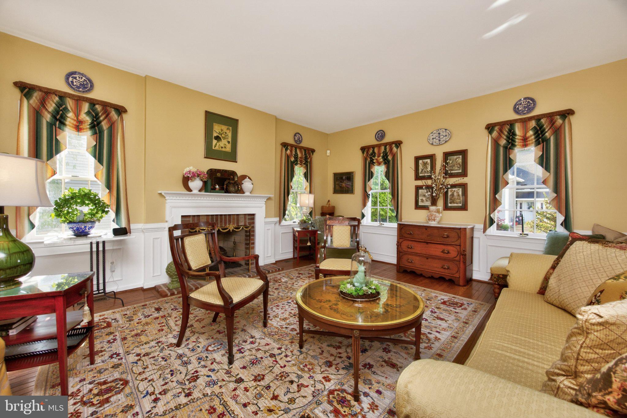 EAGLEVIEW - Residential