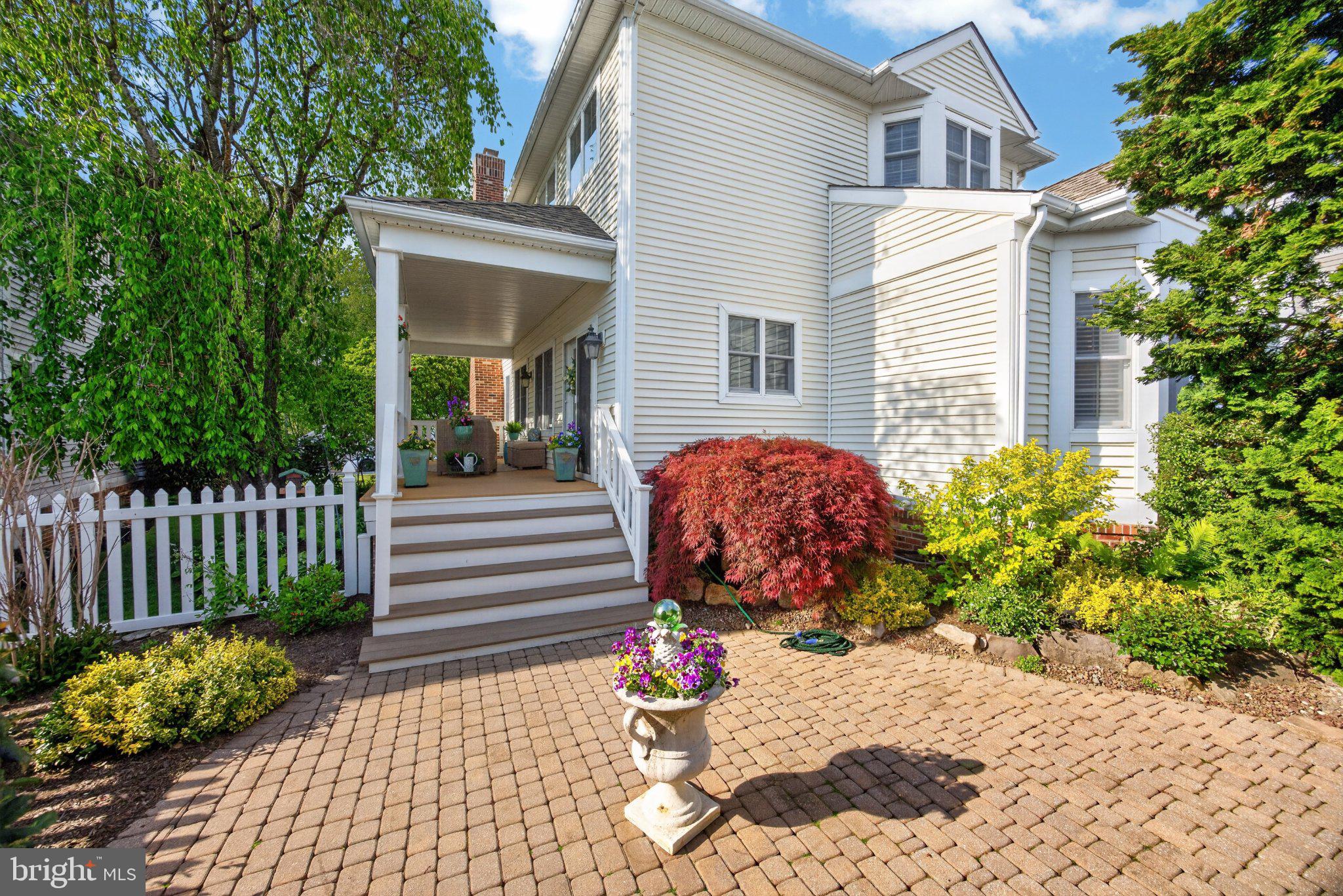 EAGLEVIEW - Residential