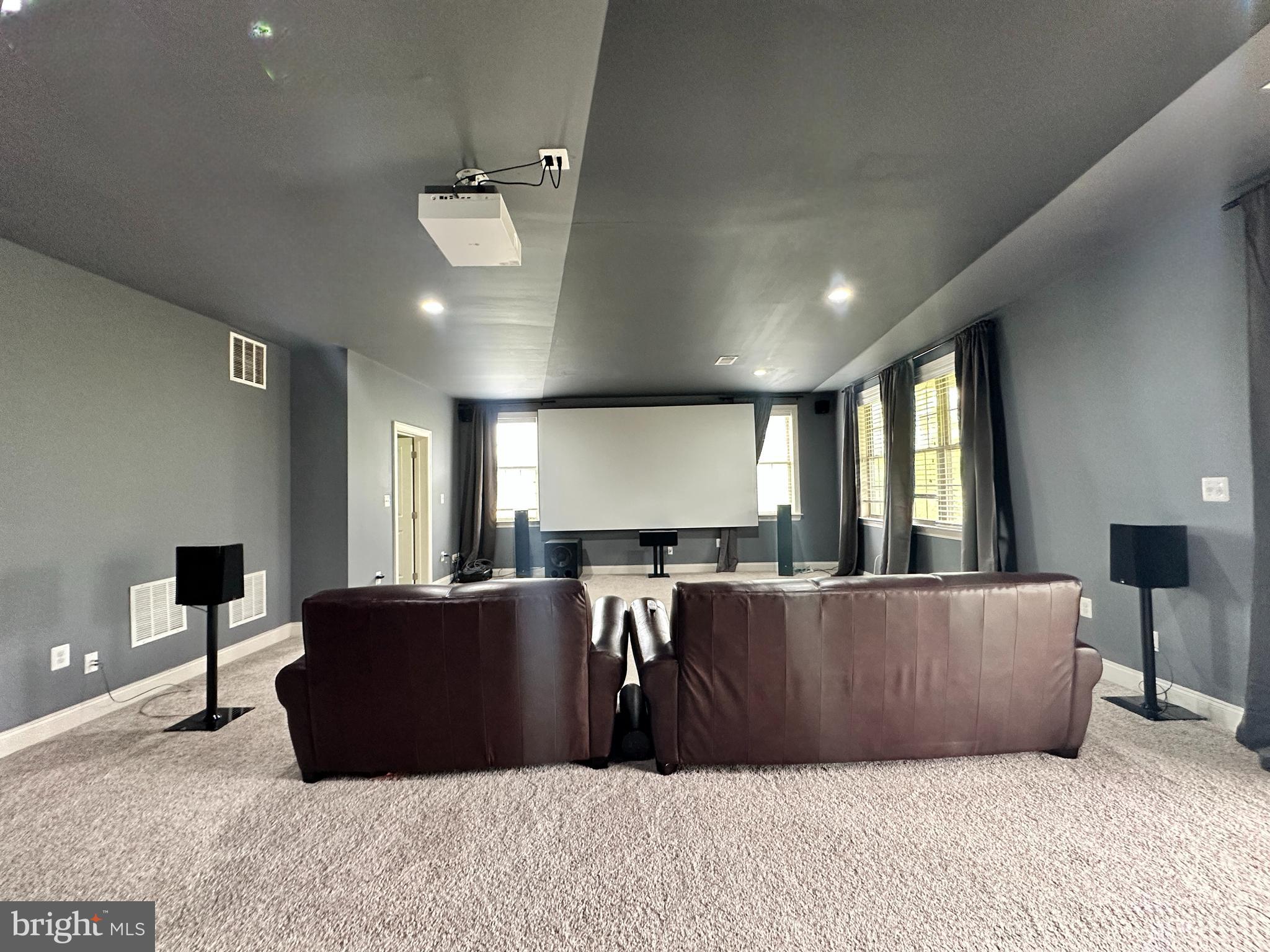 MOOREFIELD STATION - Residential Lease