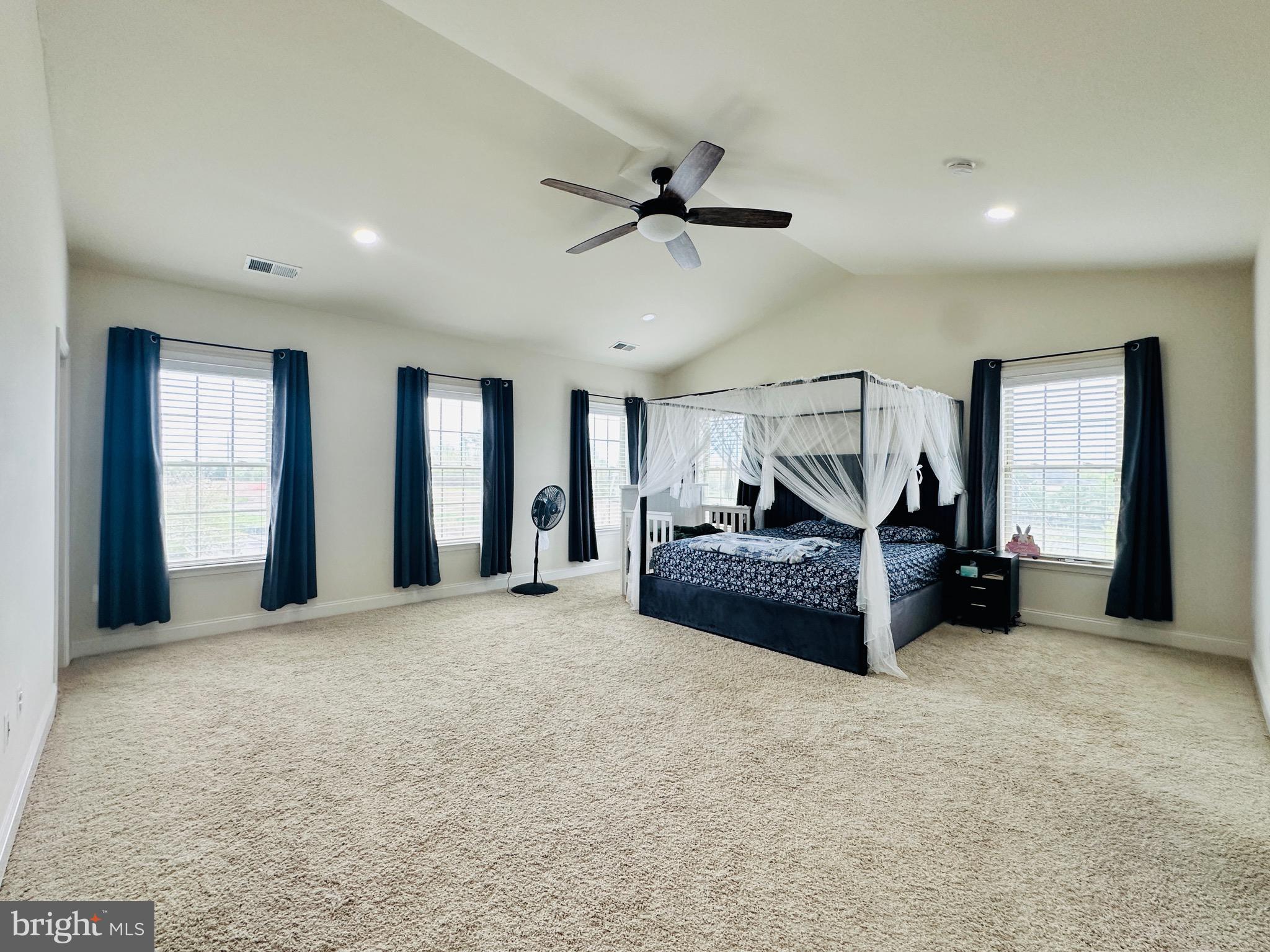 MOOREFIELD STATION - Residential Lease