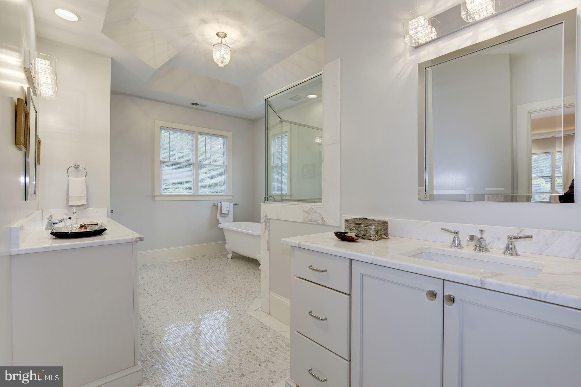 COUNTRY CLUB HILLS - Residential