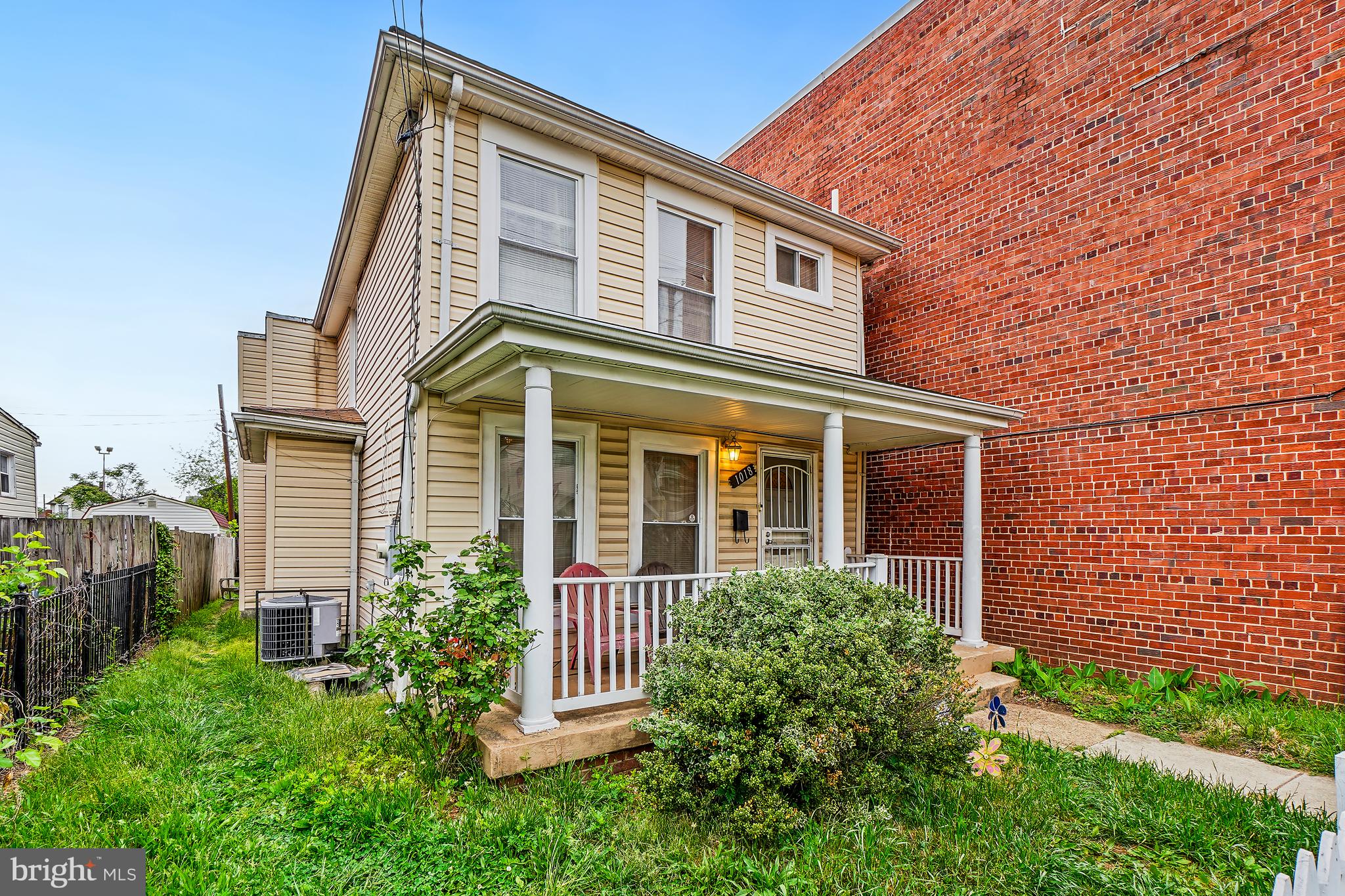 1018 45TH STREET NE