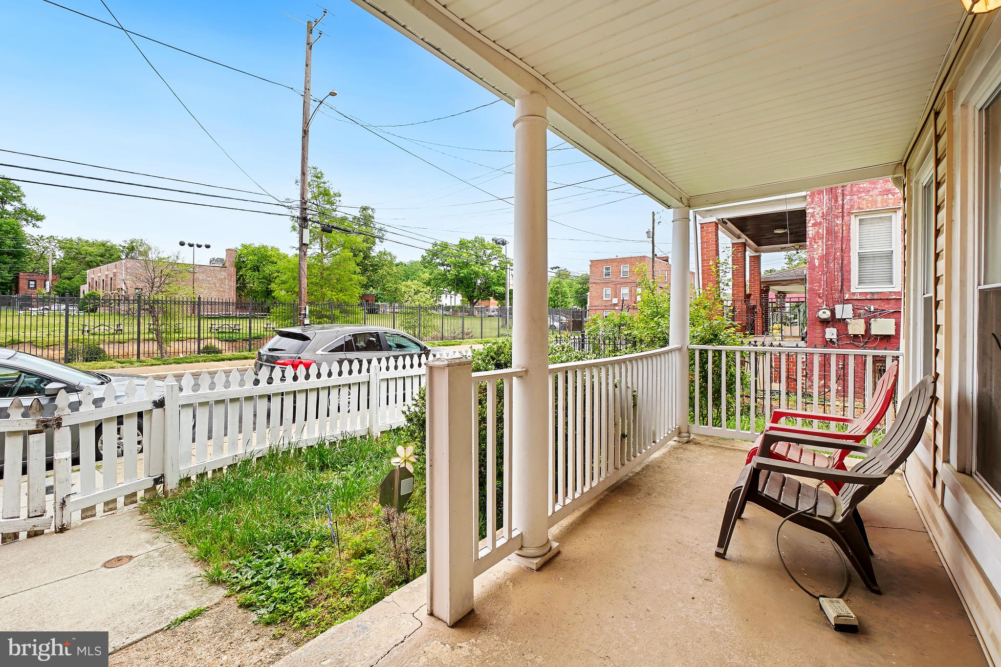 1018 45TH STREET NE