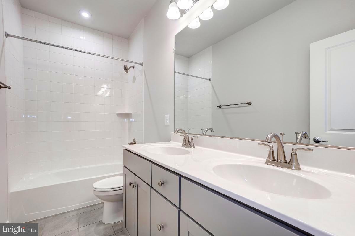 DOWNTOWN BRAMBLETON - Residential Lease