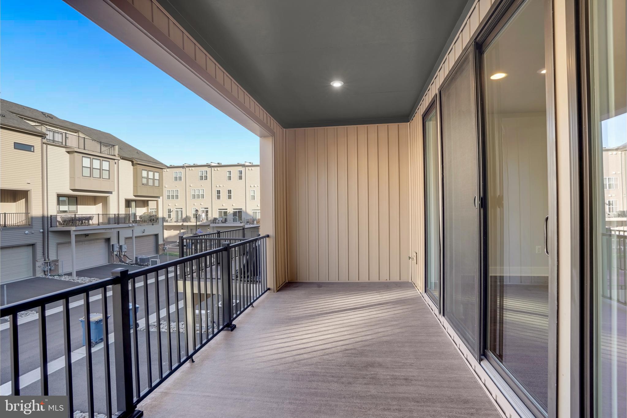 DOWNTOWN BRAMBLETON - Residential Lease