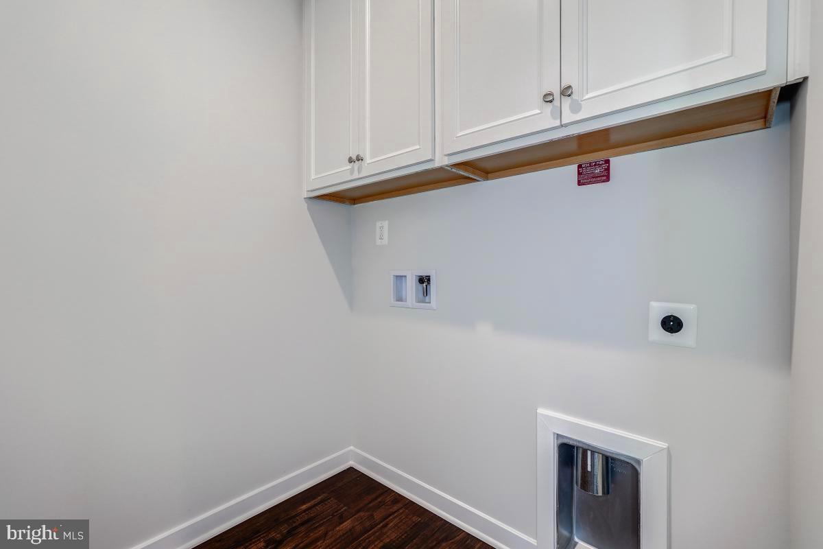 DOWNTOWN BRAMBLETON - Residential Lease