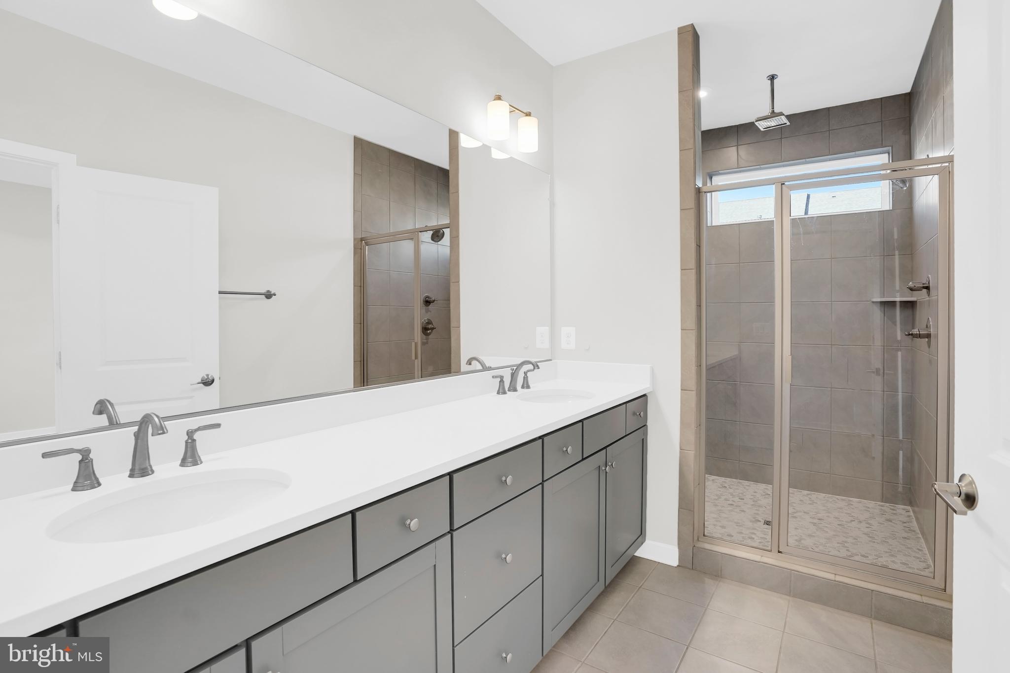 DOWNTOWN BRAMBLETON - Residential Lease