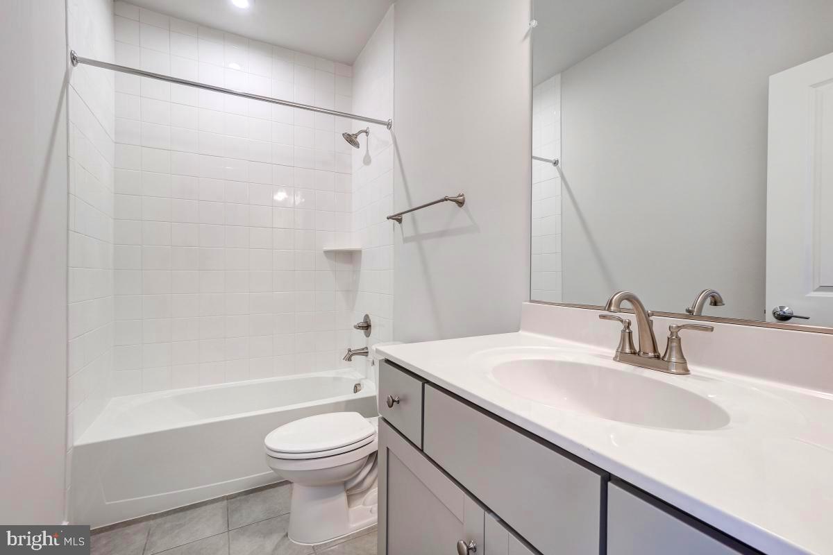 DOWNTOWN BRAMBLETON - Residential Lease