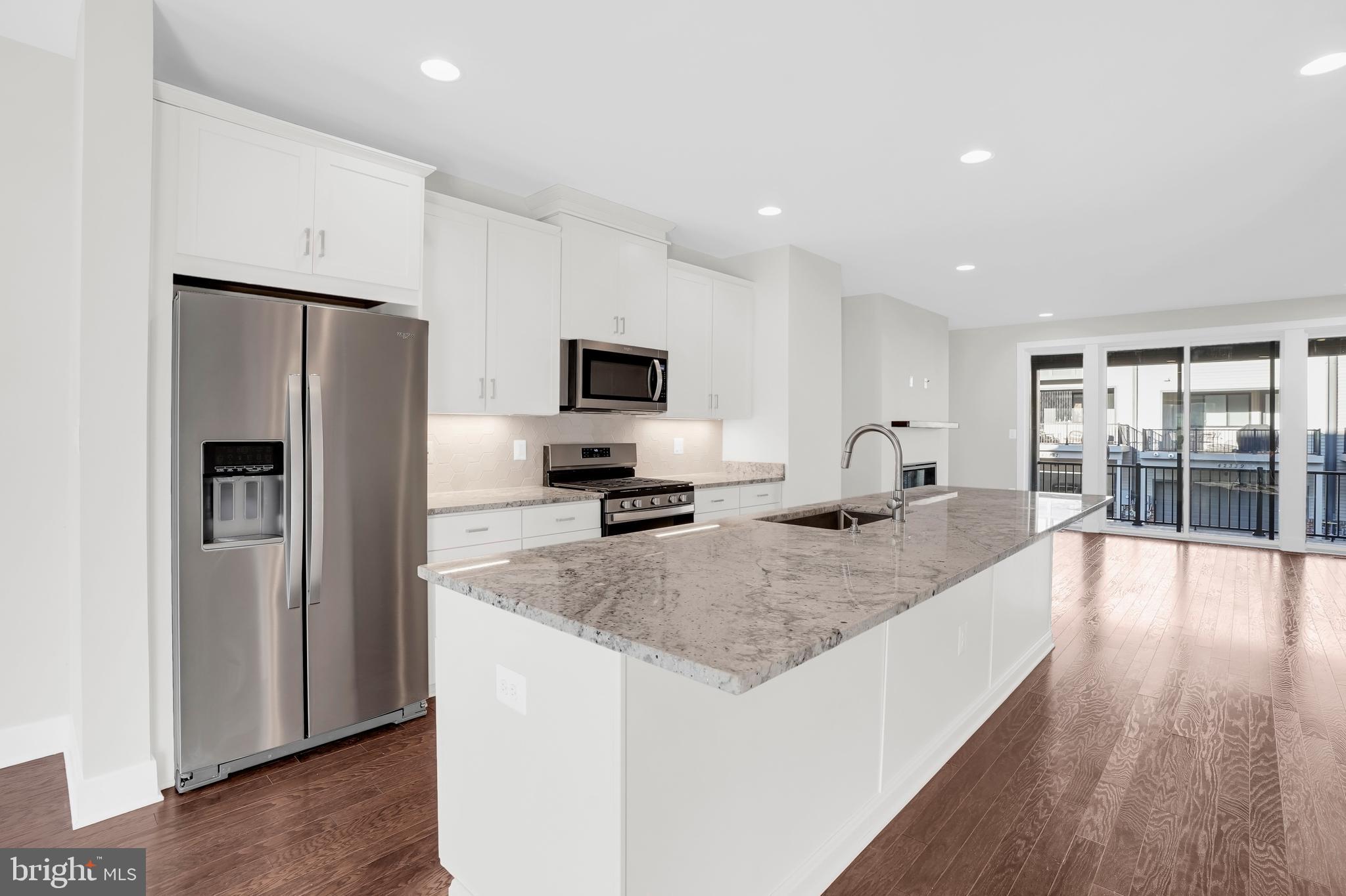 DOWNTOWN BRAMBLETON - Residential Lease