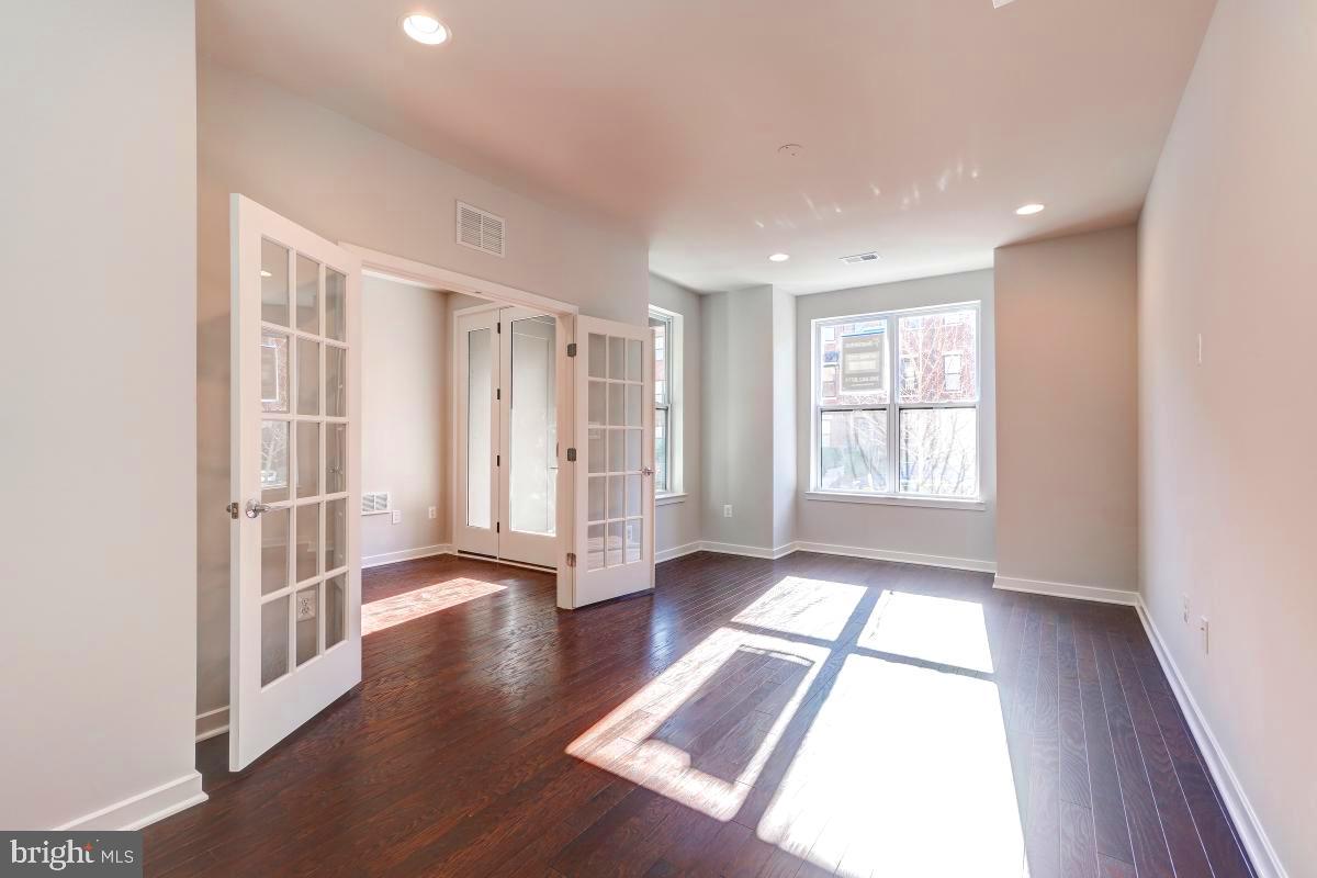 DOWNTOWN BRAMBLETON - Residential Lease