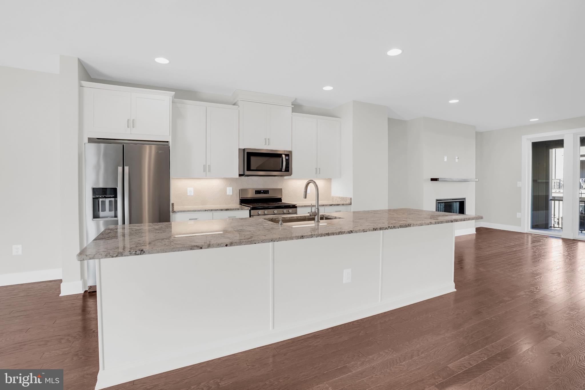 DOWNTOWN BRAMBLETON - Residential Lease