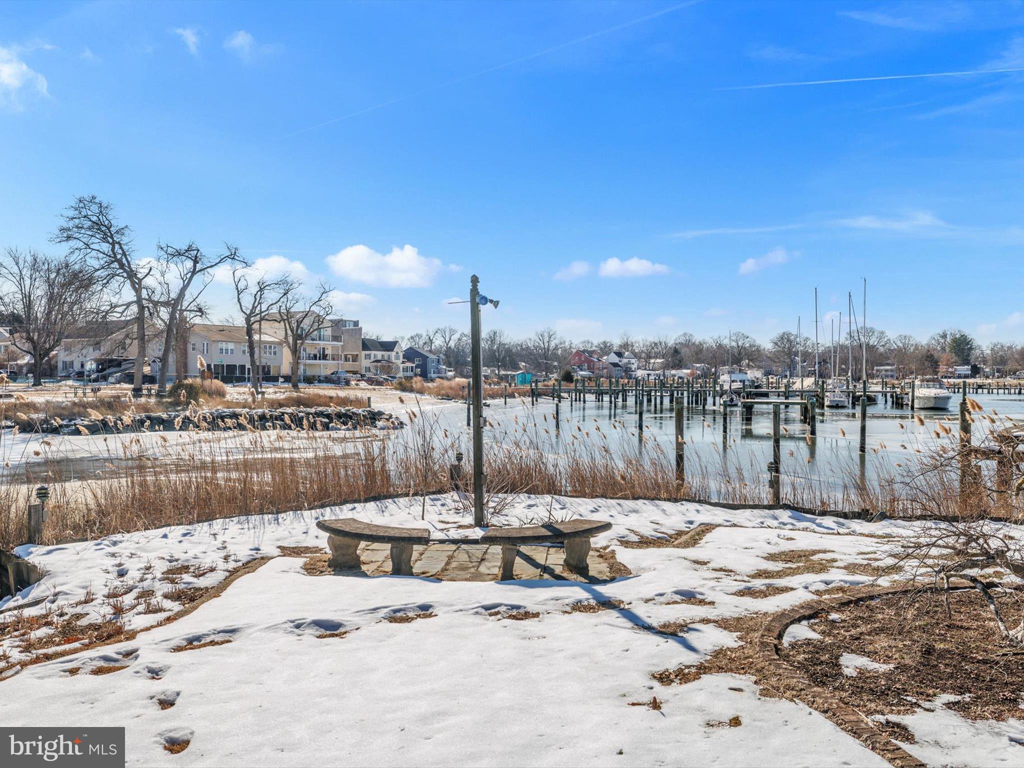 OAK BLUFF - Residential