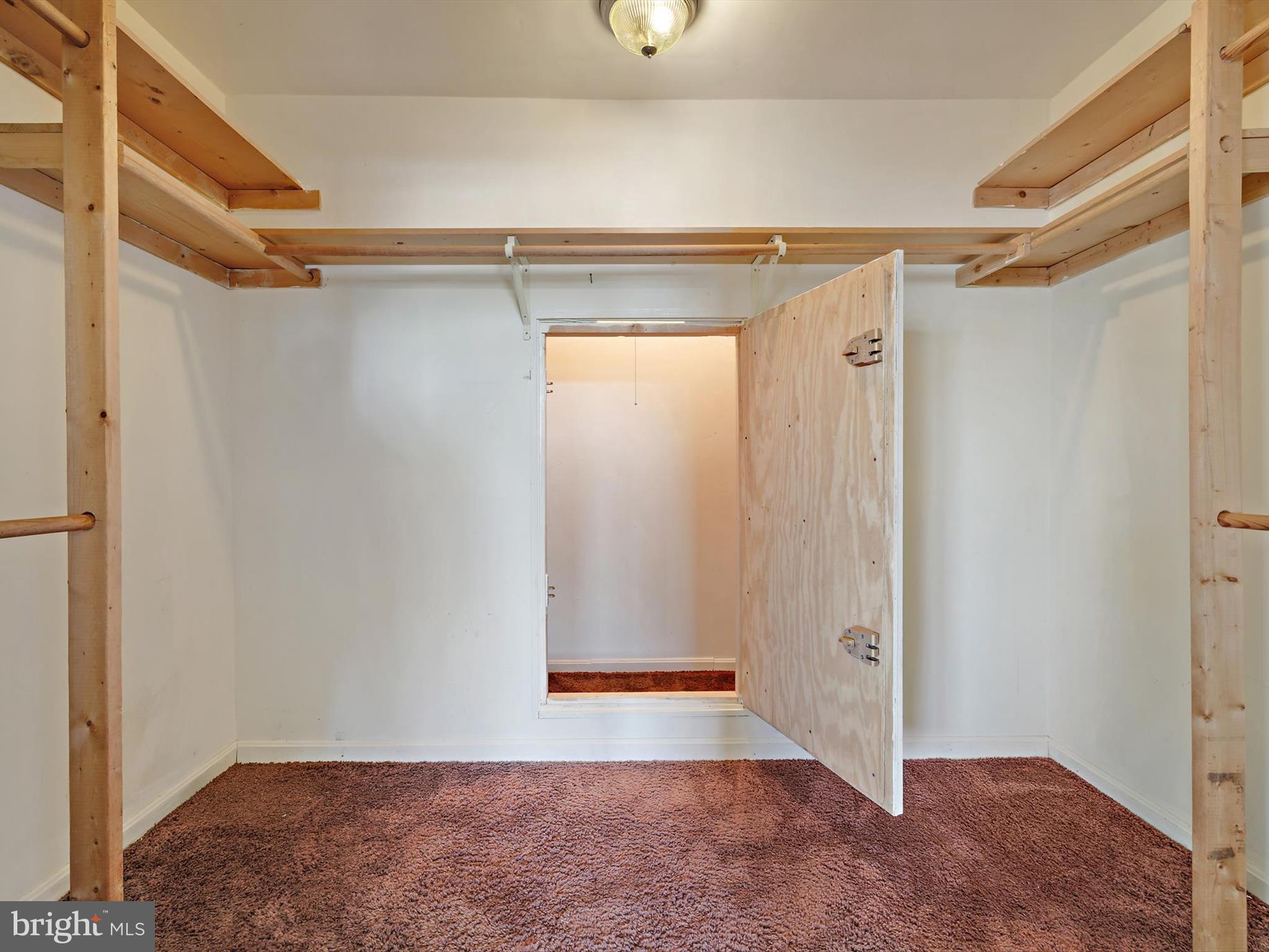 OAK BLUFF - Residential