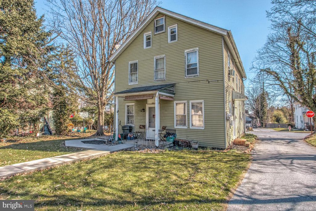 Photo of 14 S WALNUT ST, MOUNTVILLE, PA 17554 (MLS # PALA2032966)