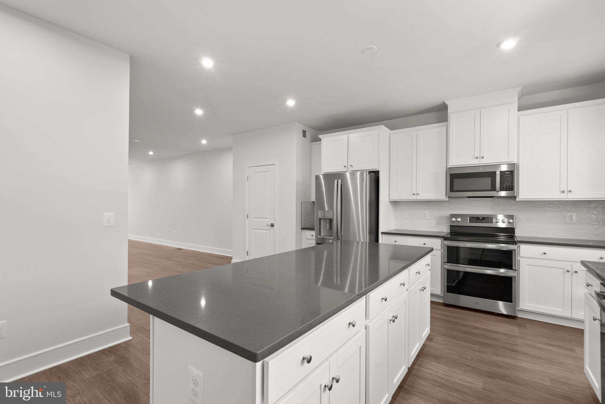 HERITAGE AT MARSHALL - Residential