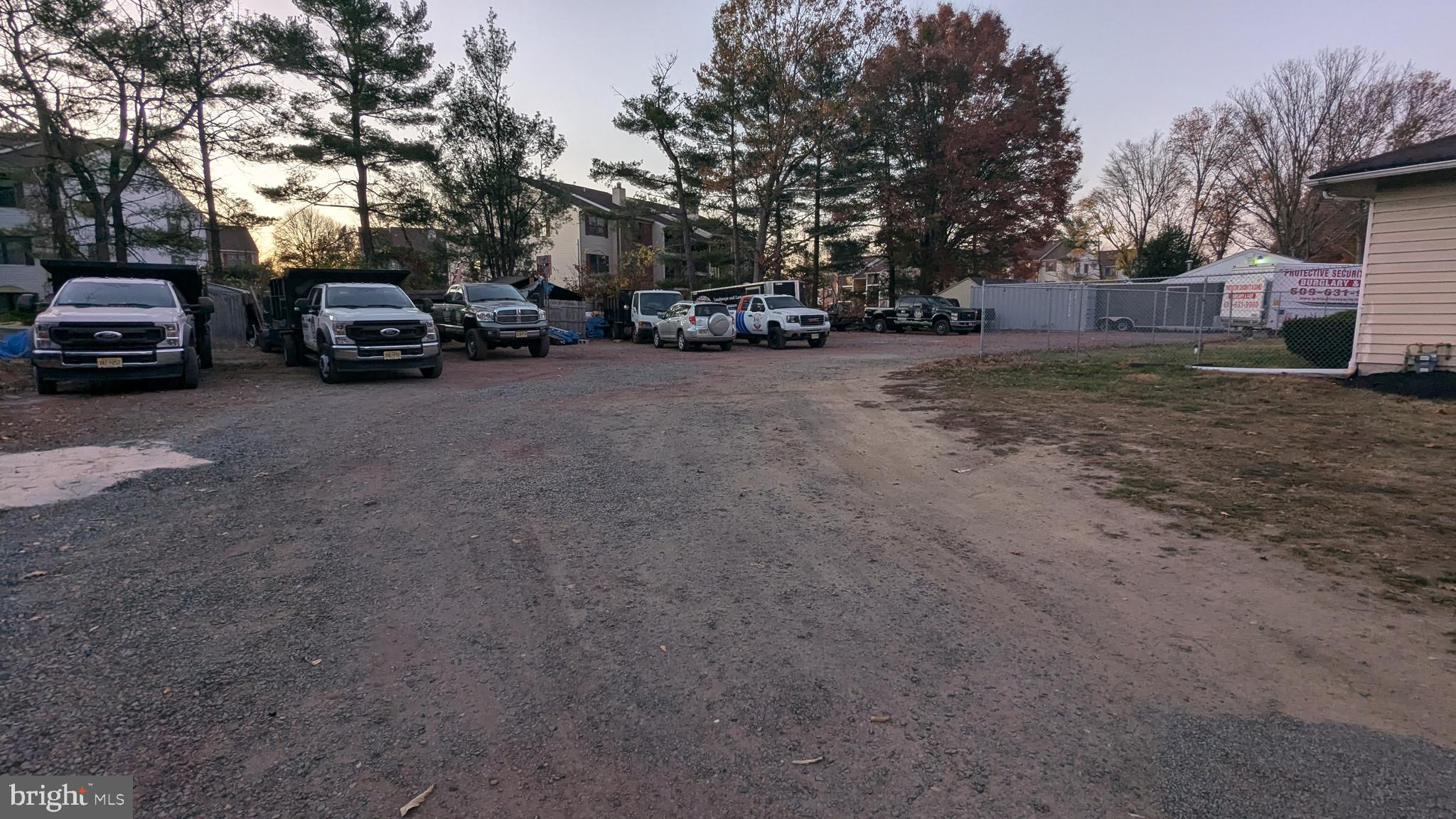 4032 QUAKERBRIDGE ROAD