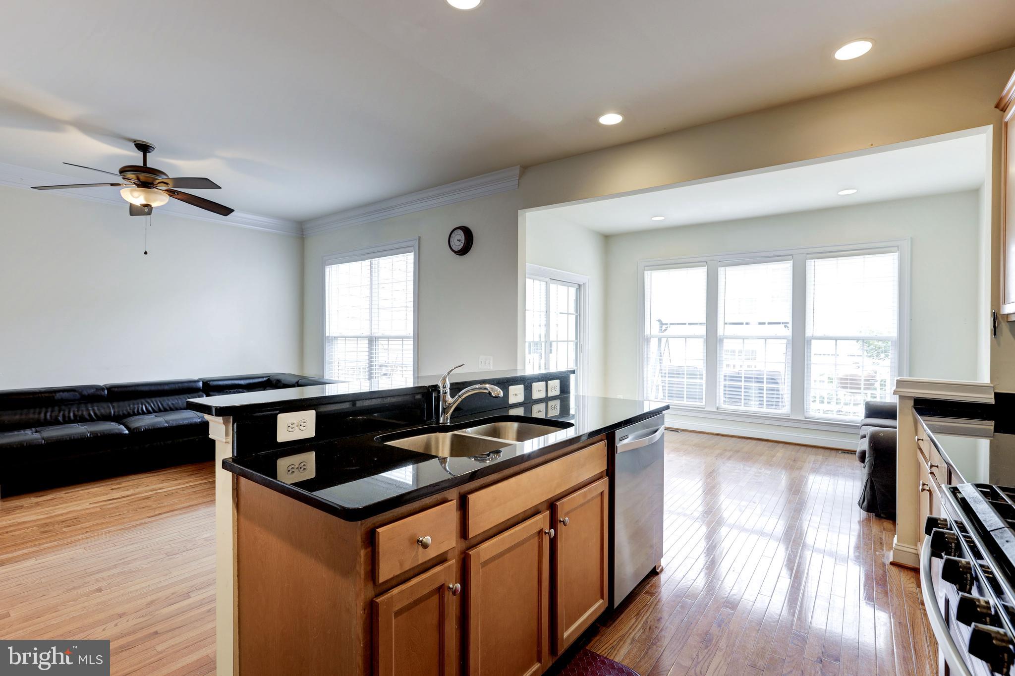 EAST GATE - Residential Lease