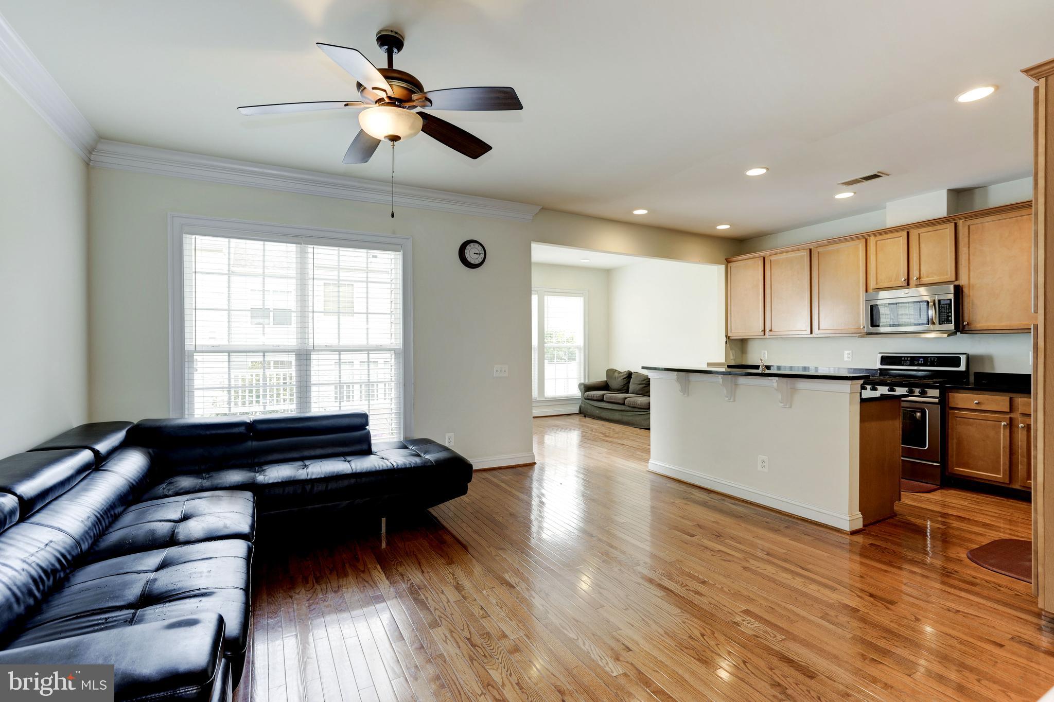 EAST GATE - Residential Lease