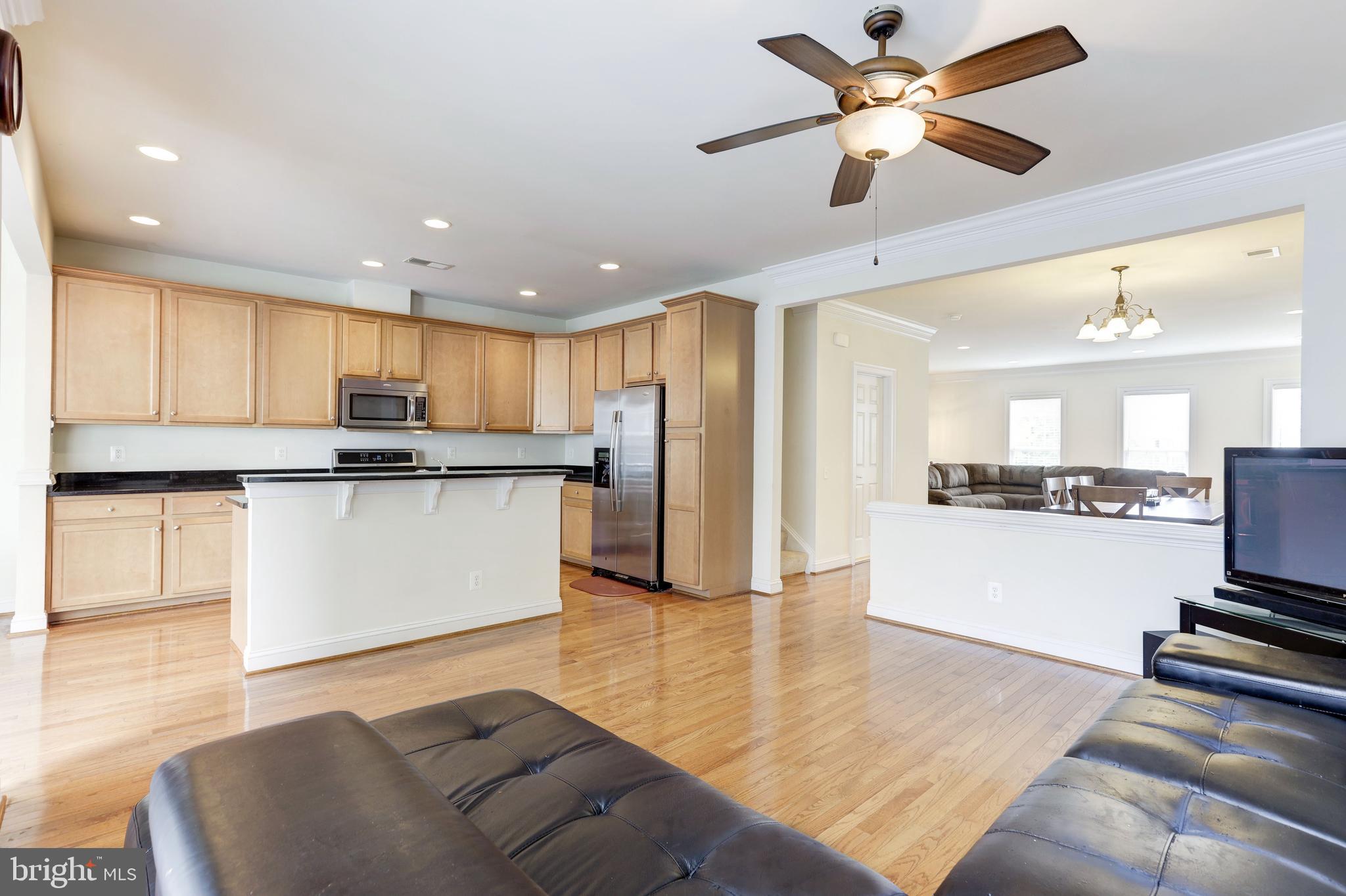 EAST GATE - Residential Lease