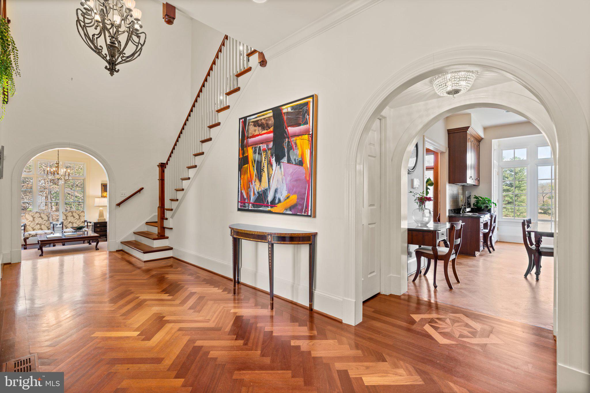 POTOMAC OUTSIDE - Residential