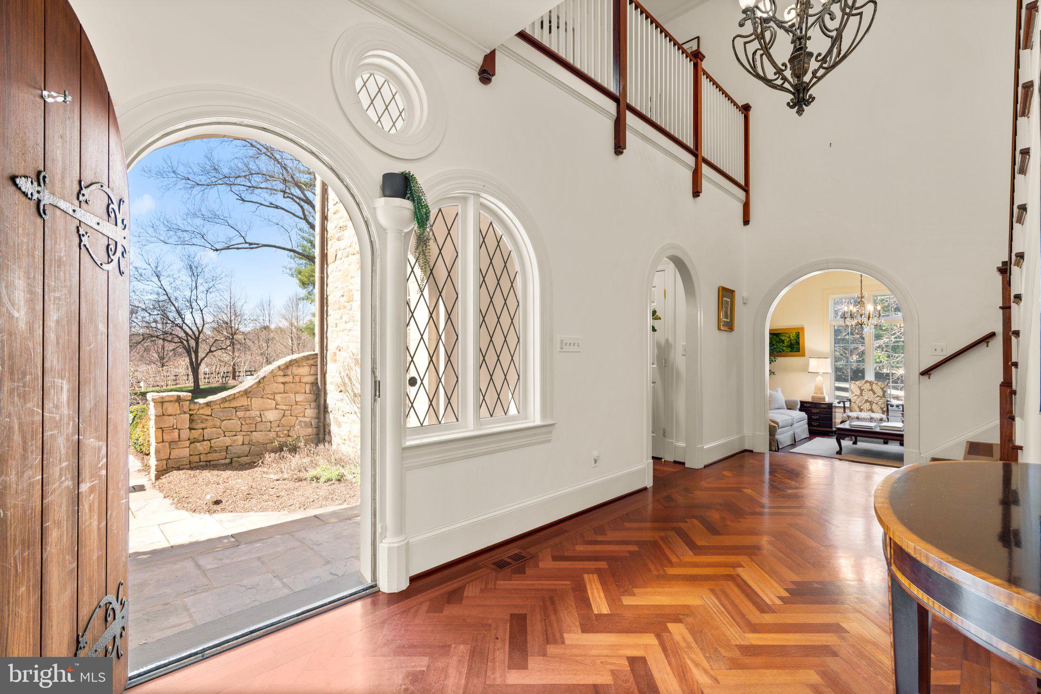 POTOMAC OUTSIDE - Residential