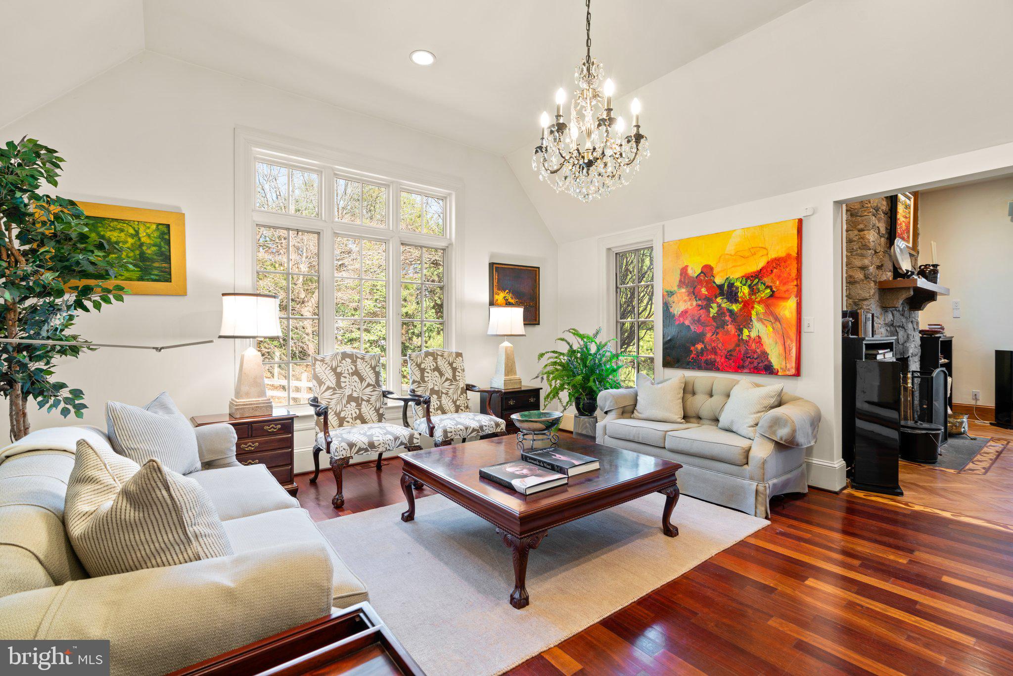 POTOMAC OUTSIDE - Residential