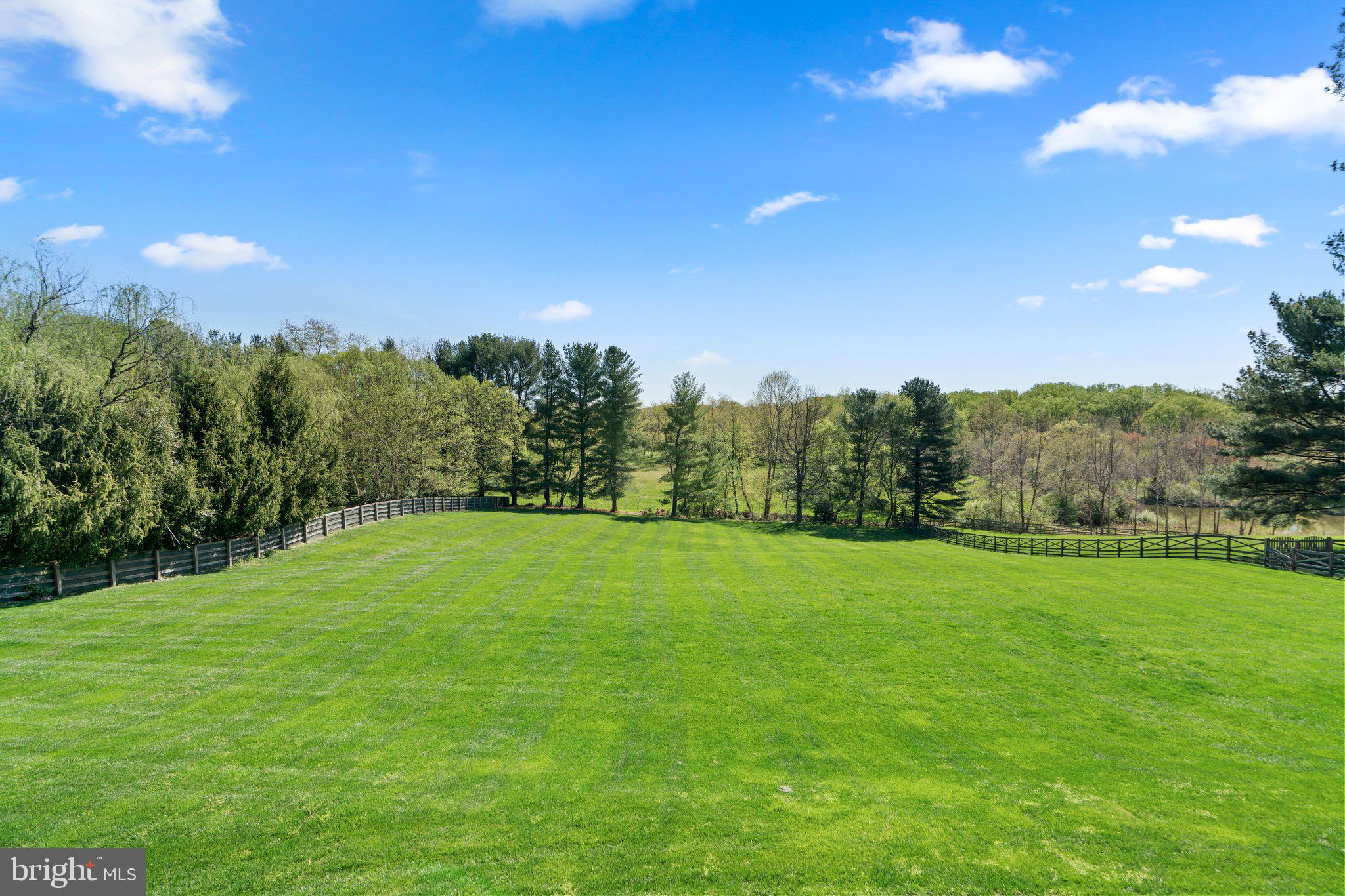 POTOMAC OUTSIDE - Residential