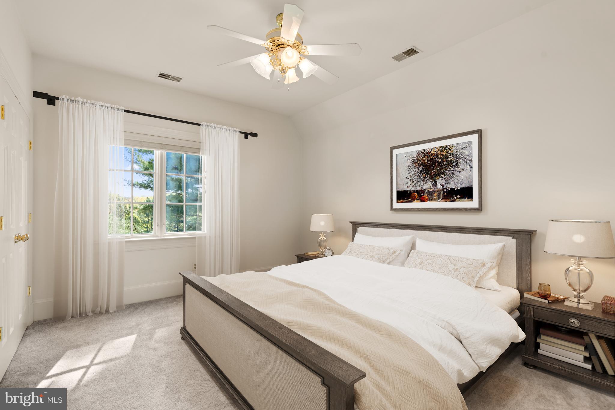 POTOMAC OUTSIDE - Residential