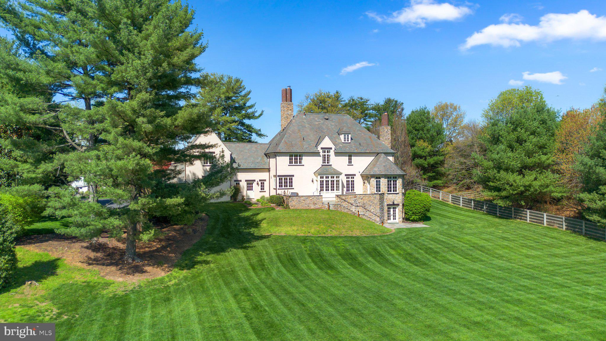 POTOMAC OUTSIDE - Residential