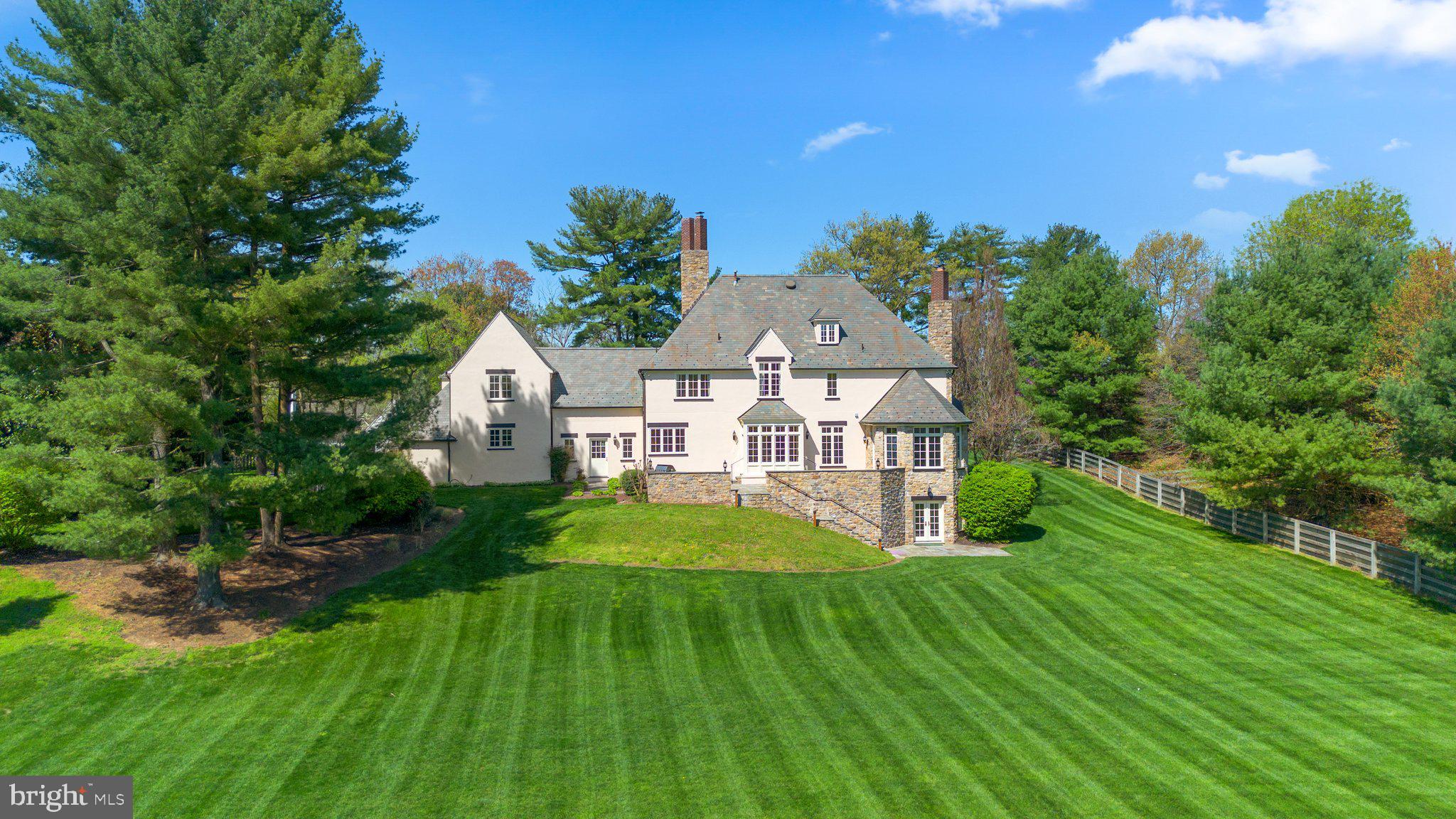 POTOMAC OUTSIDE - Residential