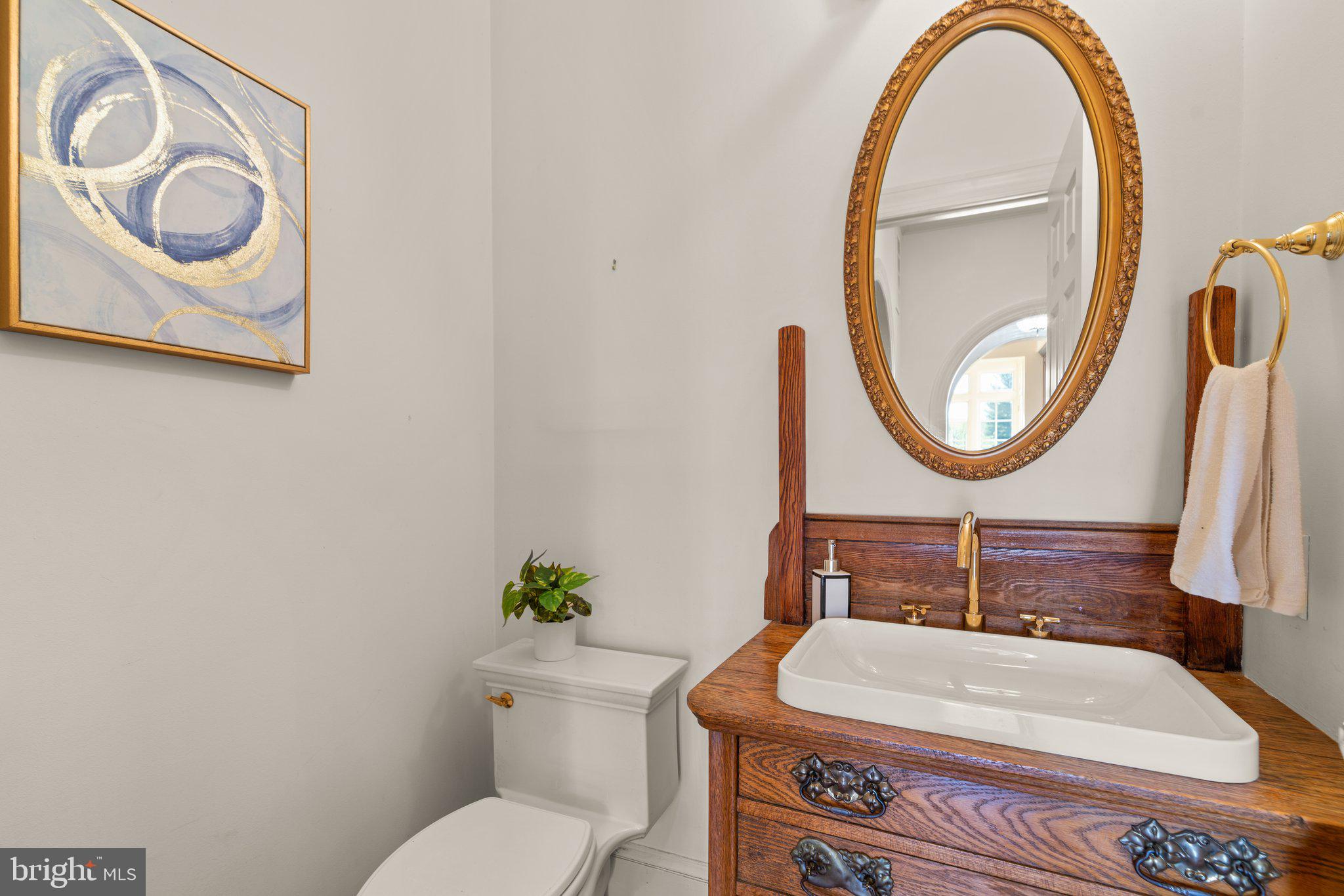 POTOMAC OUTSIDE - Residential