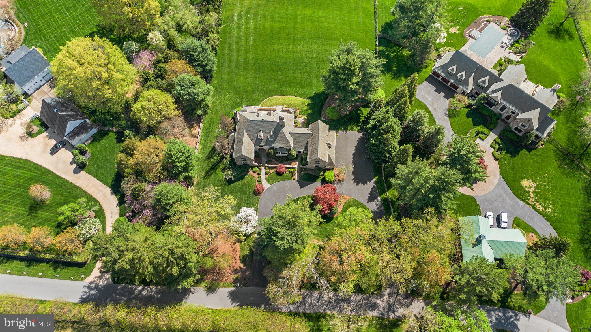 POTOMAC OUTSIDE - Residential