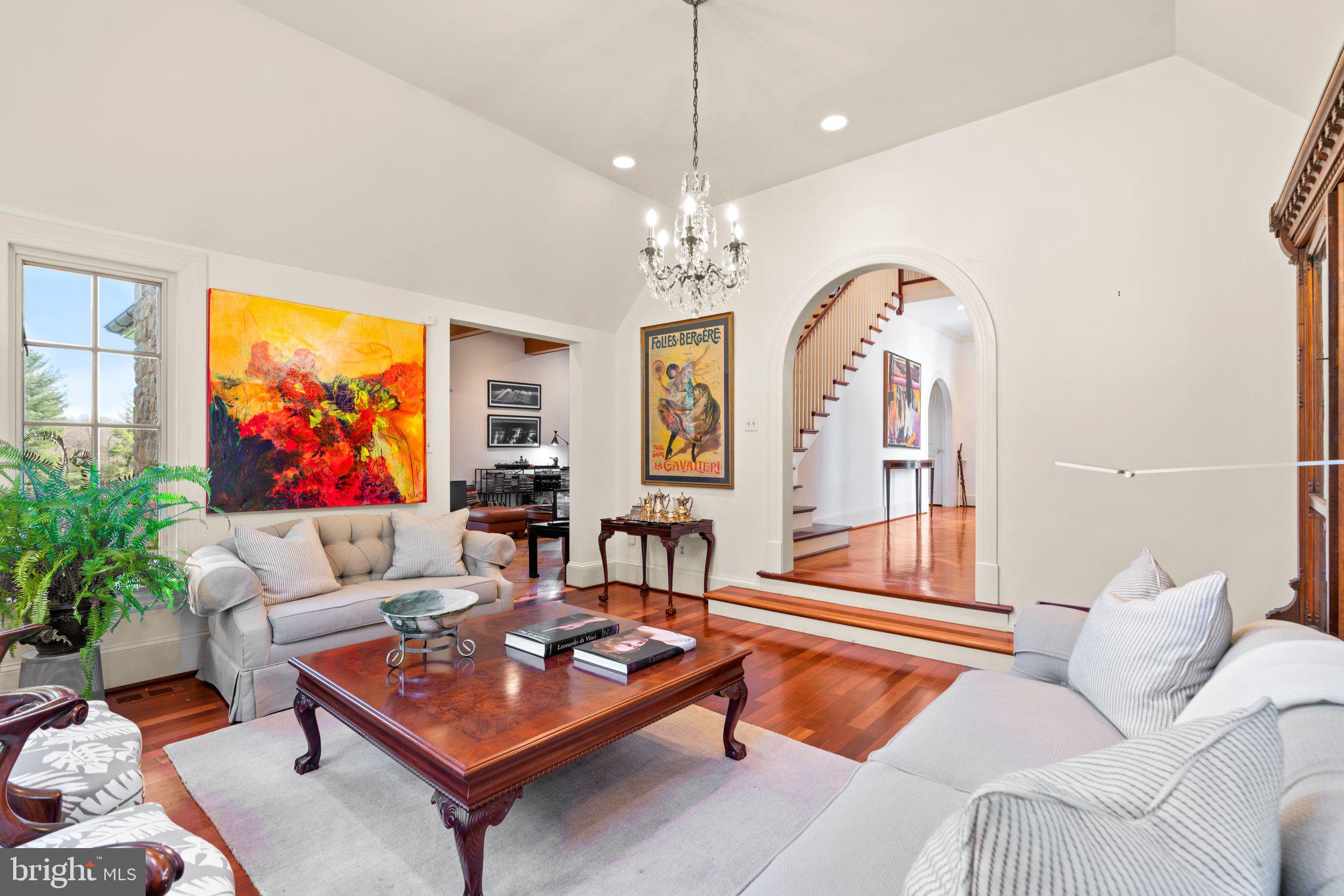 POTOMAC OUTSIDE - Residential