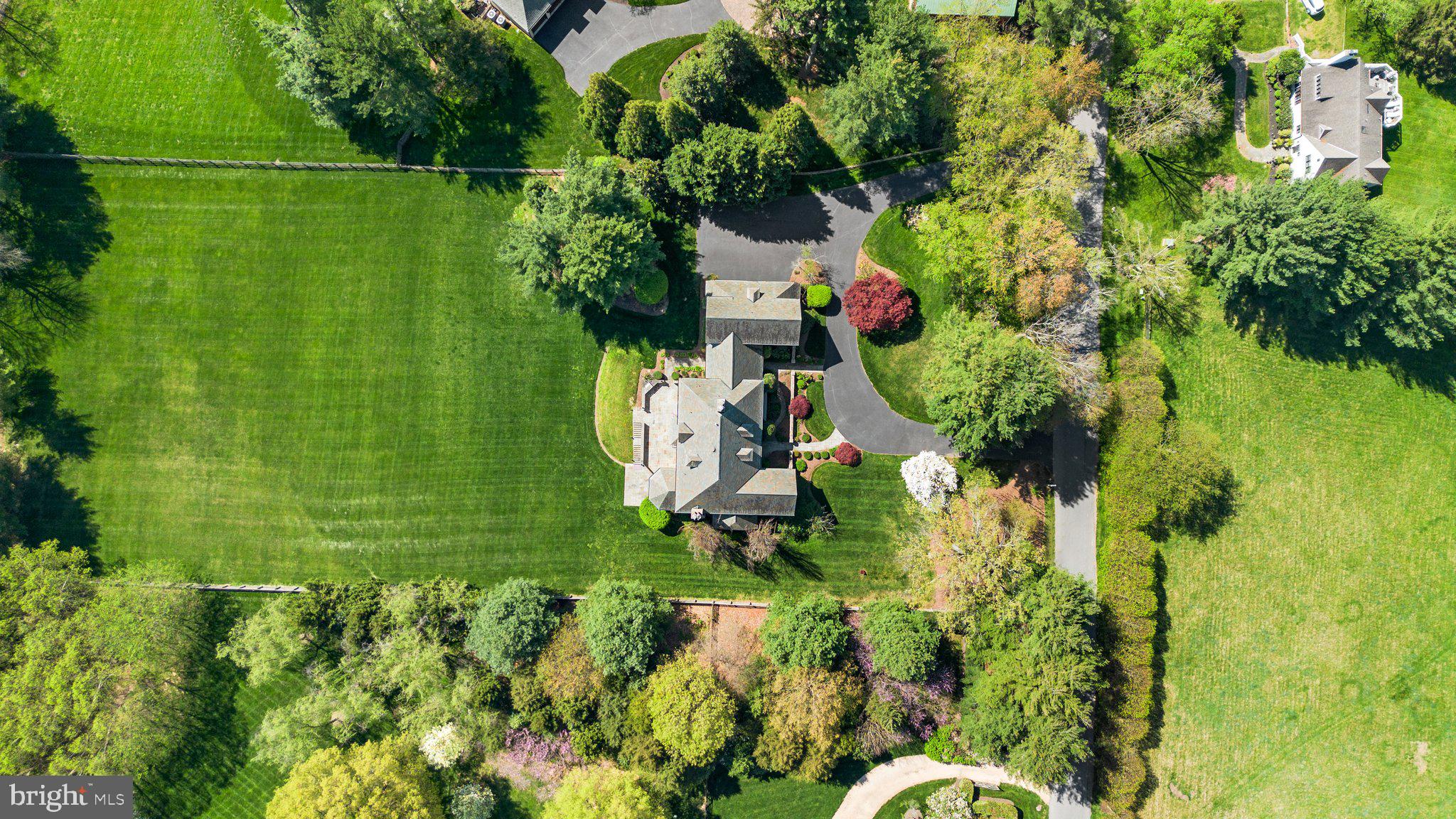 POTOMAC OUTSIDE - Residential