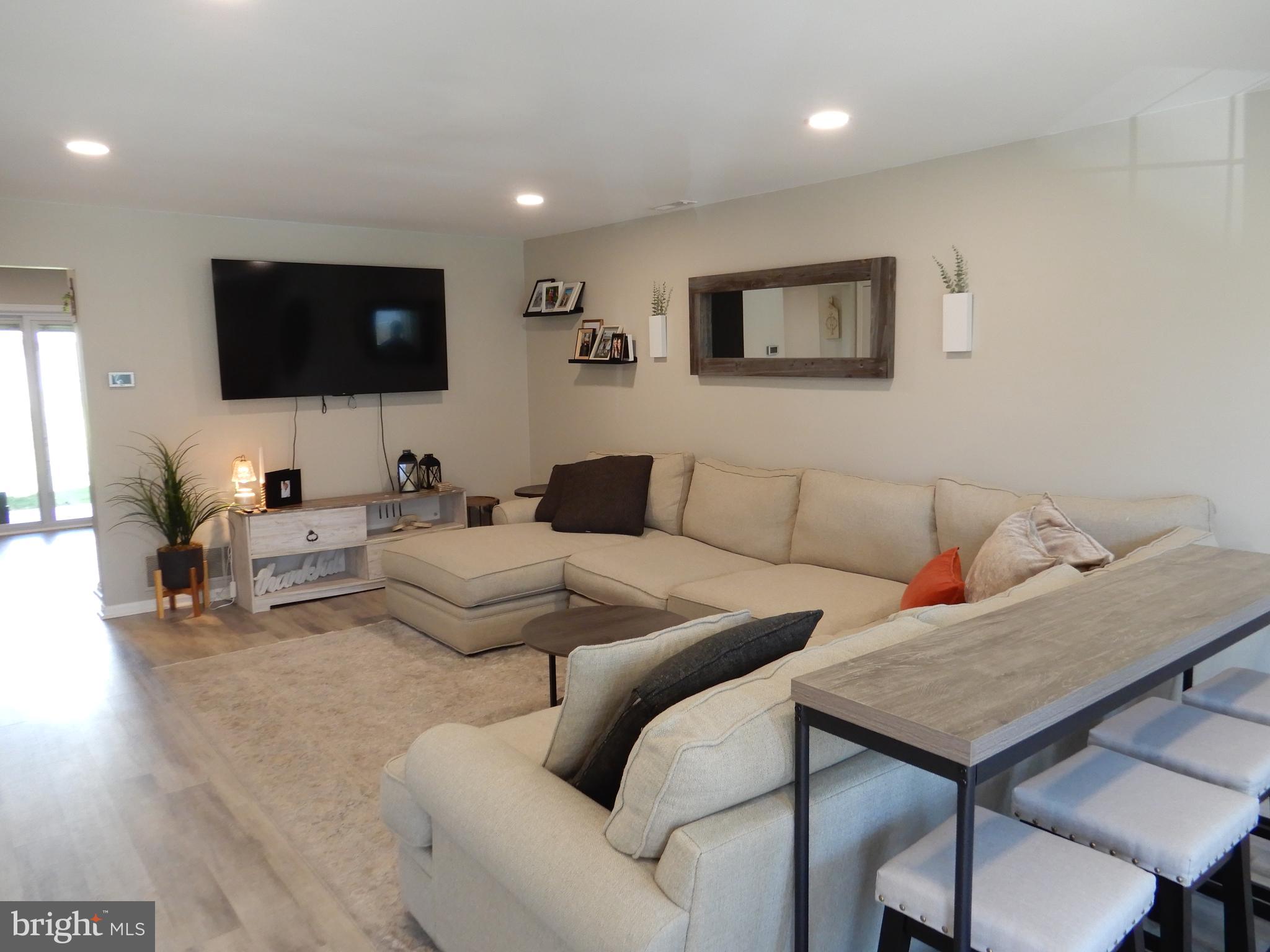 EAGLE RIDGE - Residential