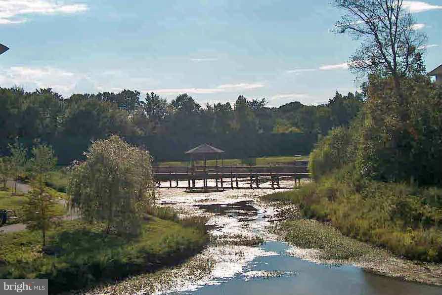 GREENBELT LAKE VILLAGE - Residential Lease